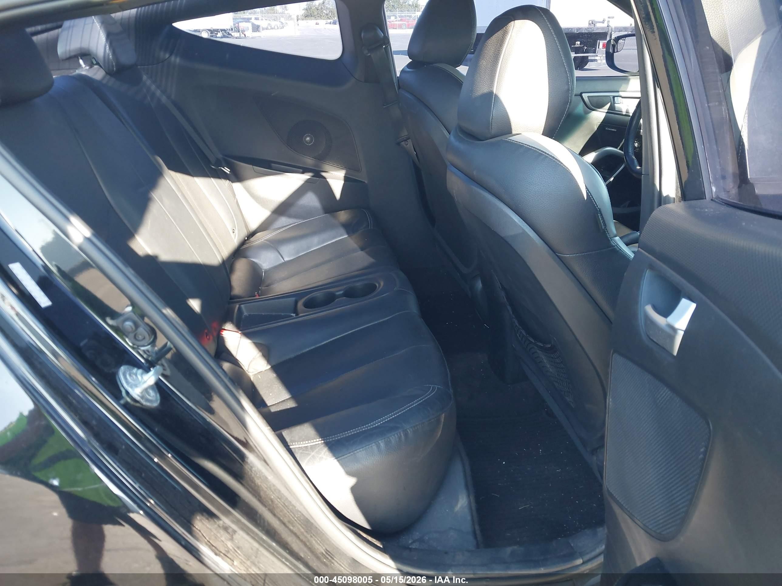 2016 Hyundai Veloster Turbo Черный vin: KMHTC6AE2GU255586
