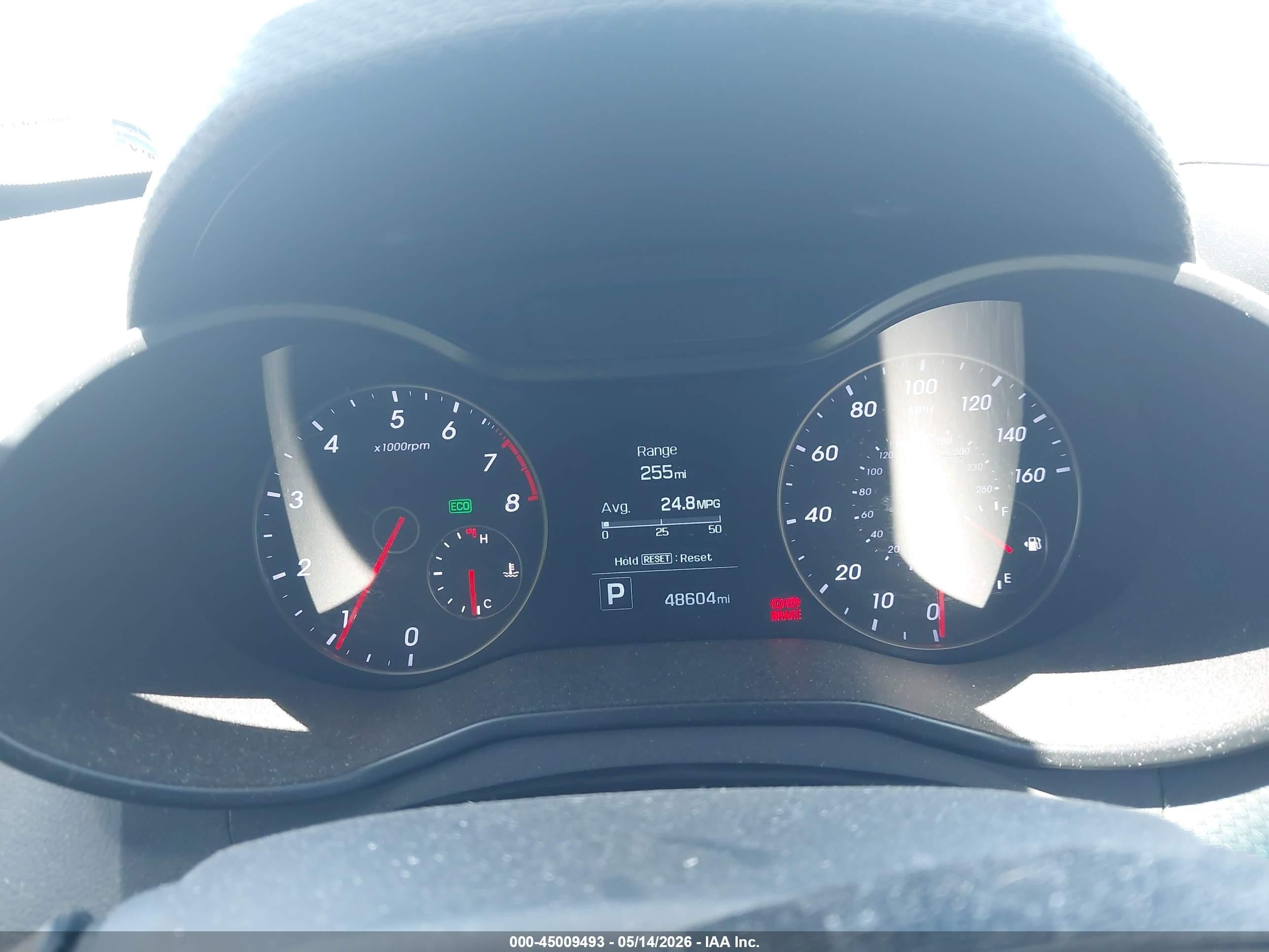 2016 Hyundai Veloster Turbo Серебряный vin: KMHTC6AE2GU272887