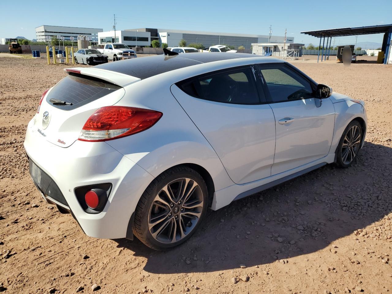 2016 Hyundai Veloster Turbo White vin: KMHTC6AE2GU285641