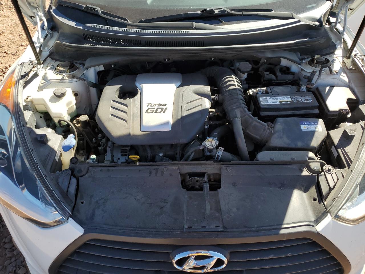 2016 Hyundai Veloster Turbo White vin: KMHTC6AE2GU285641