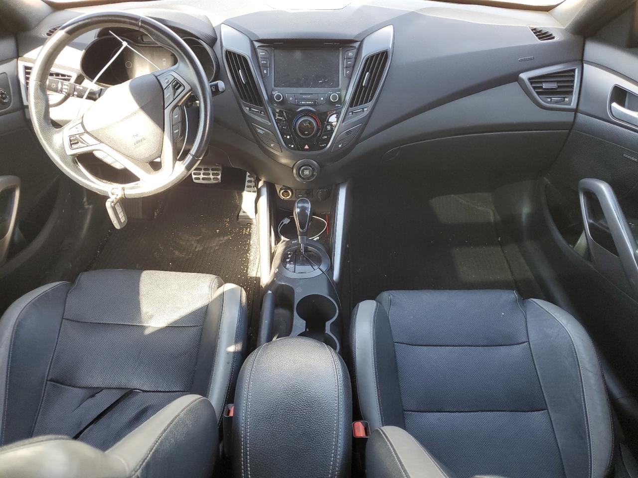 2016 Hyundai Veloster Turbo White vin: KMHTC6AE2GU285641