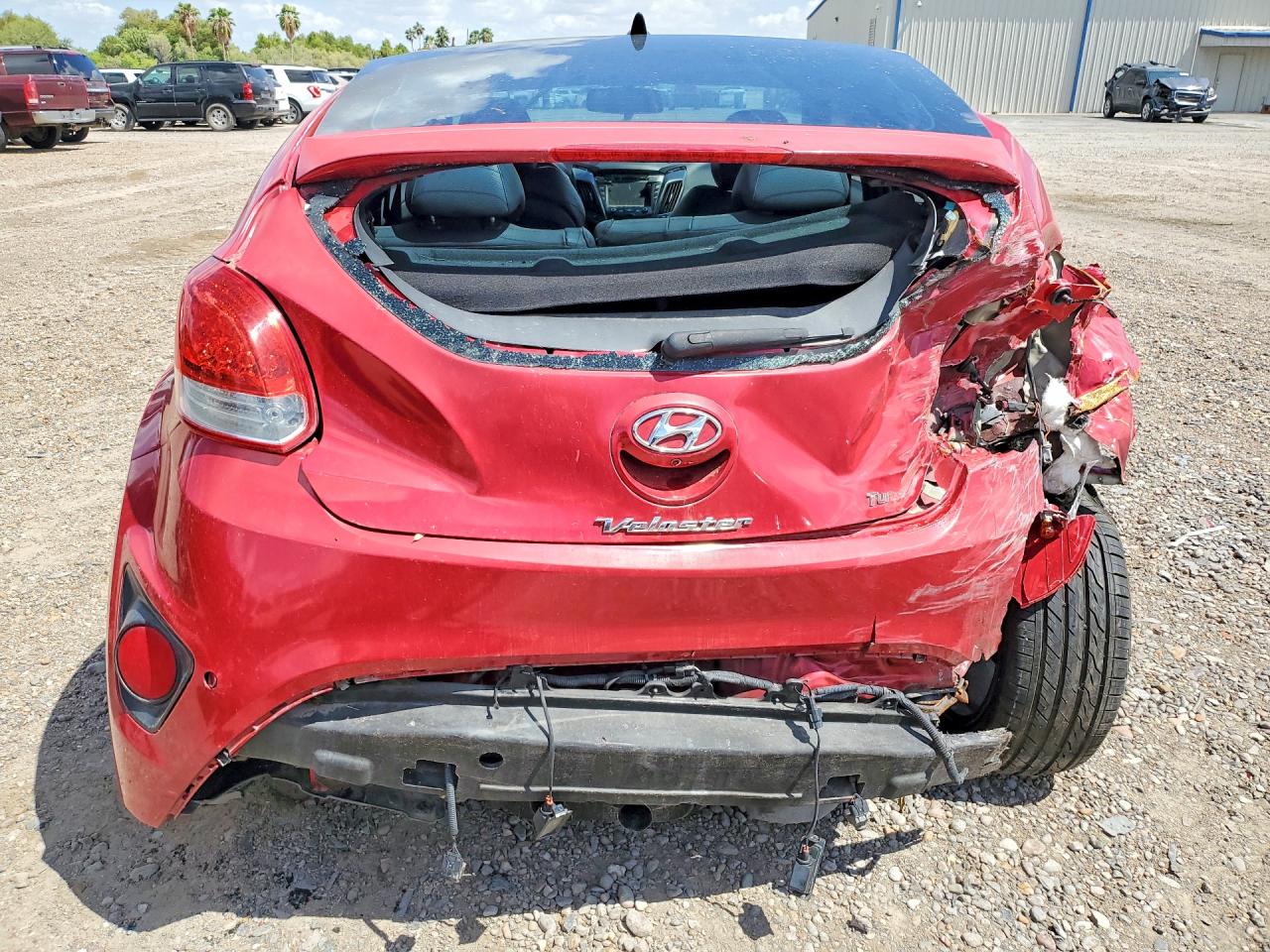 2015 Hyundai Veloster Turbo Red vin: KMHTC6AE3FU234079
