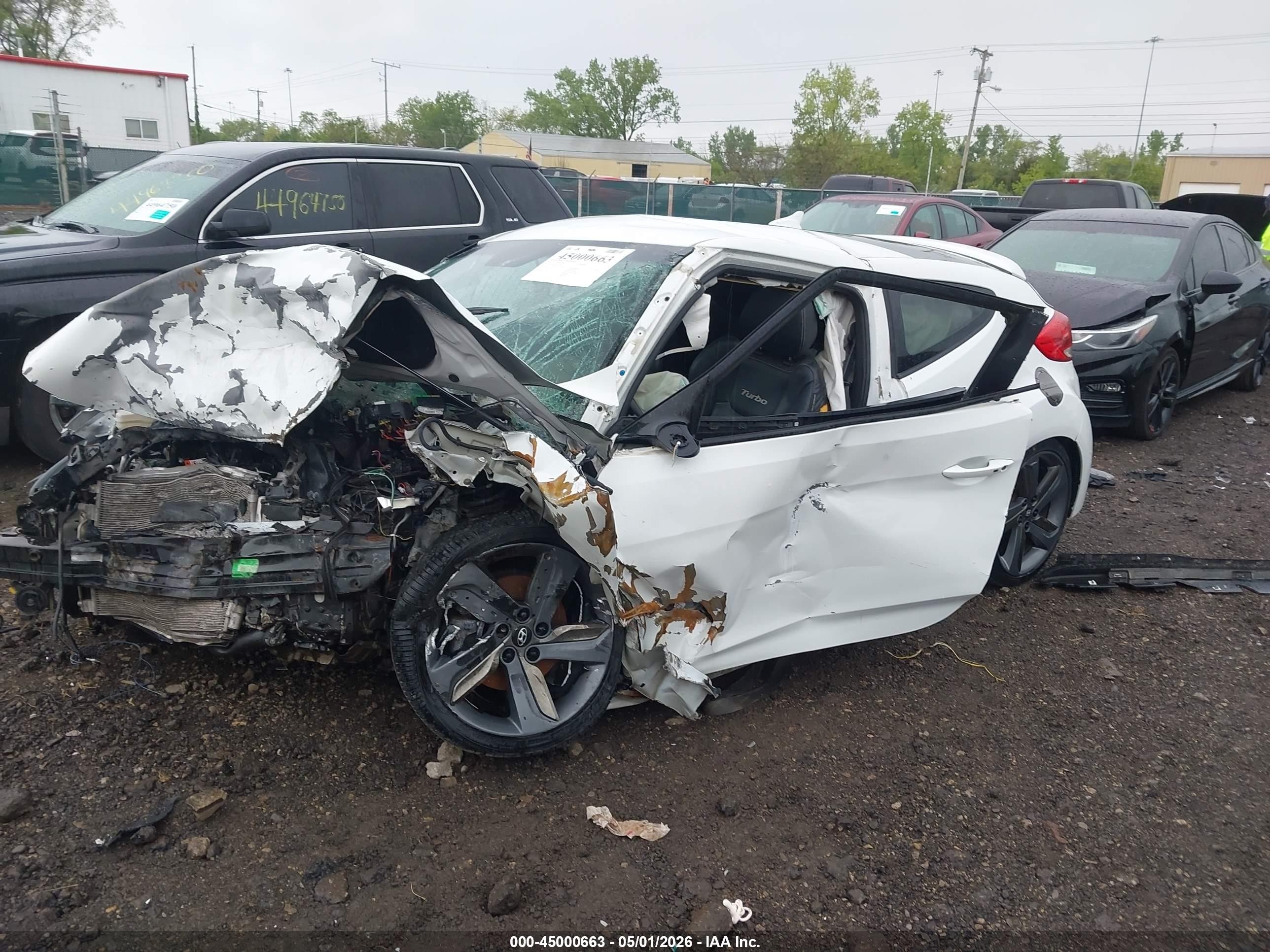 2015 Hyundai Veloster Turbo White vin: KMHTC6AE3FU235247