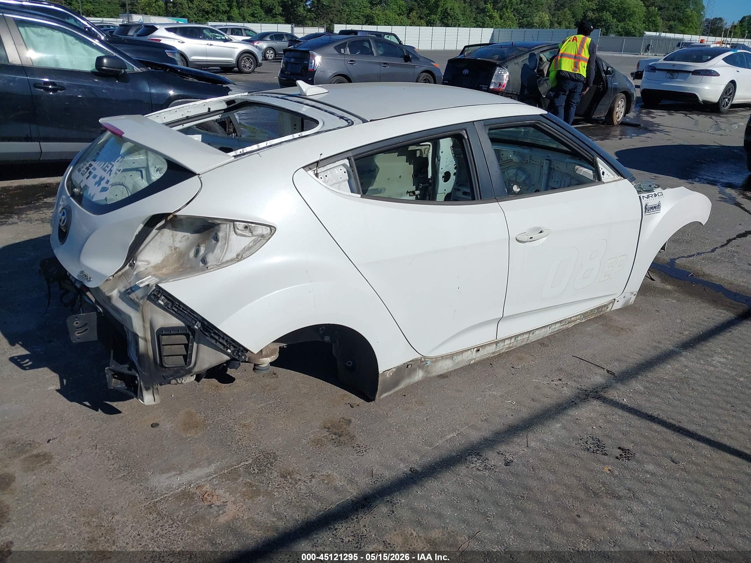 2013 Hyundai Veloster Turbo W/black White vin: KMHTC6AE4DU117933