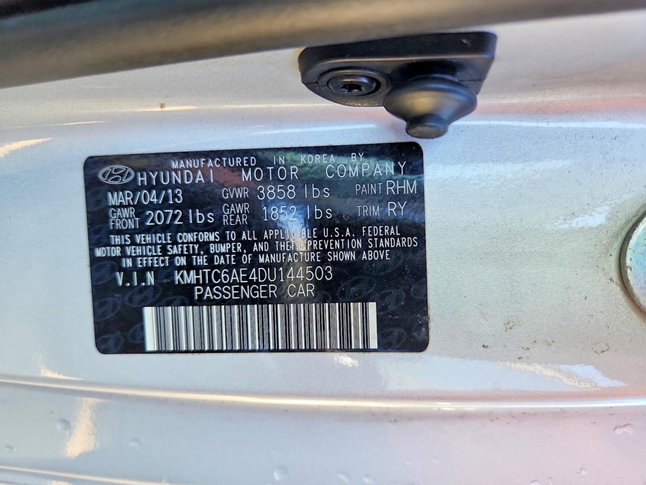 2013 Hyundai Veloster Turbo Silver vin: KMHTC6AE4DU144503