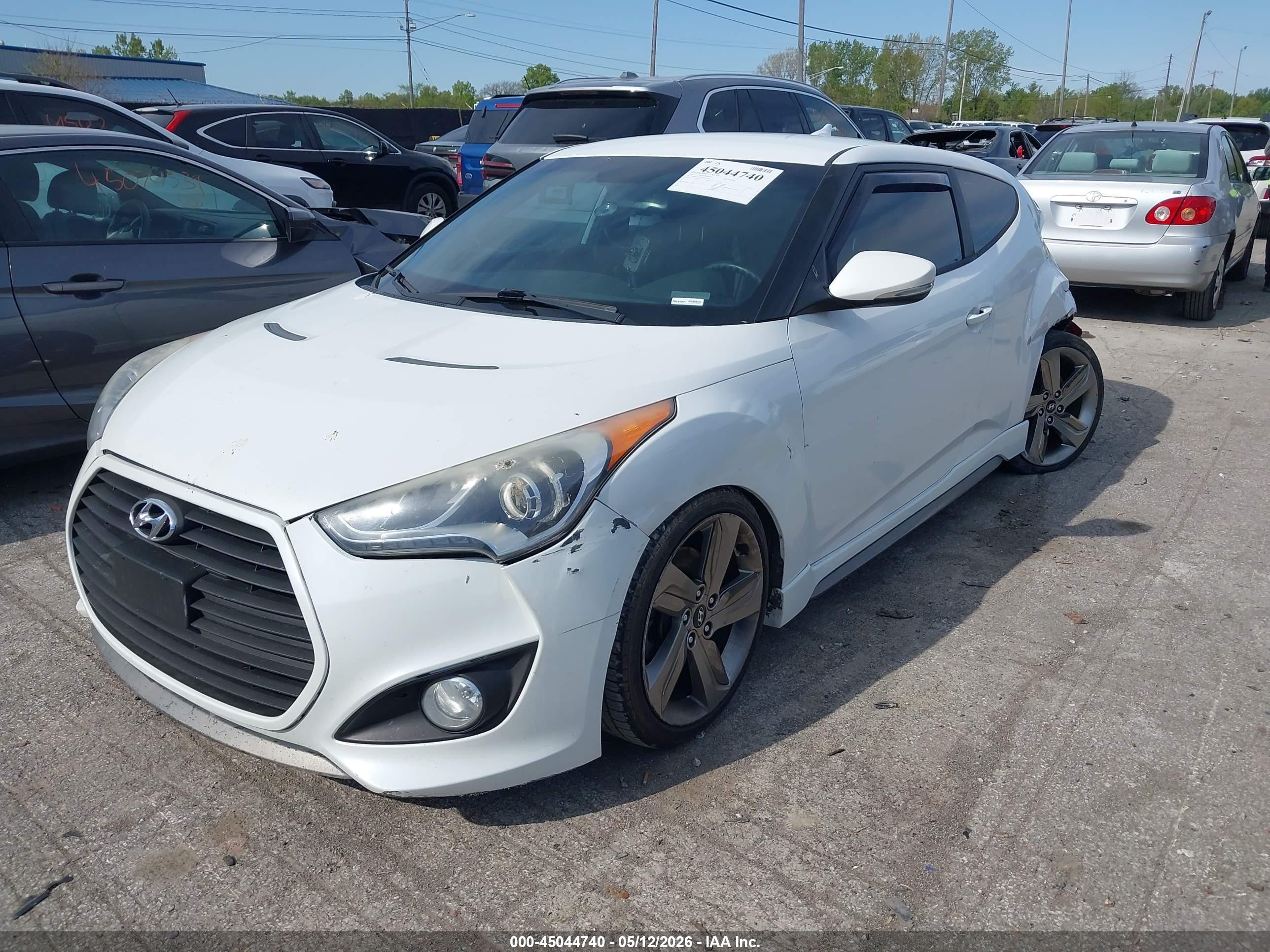 2013 Hyundai Veloster Turbo W/blue White vin: KMHTC6AE4DU152326