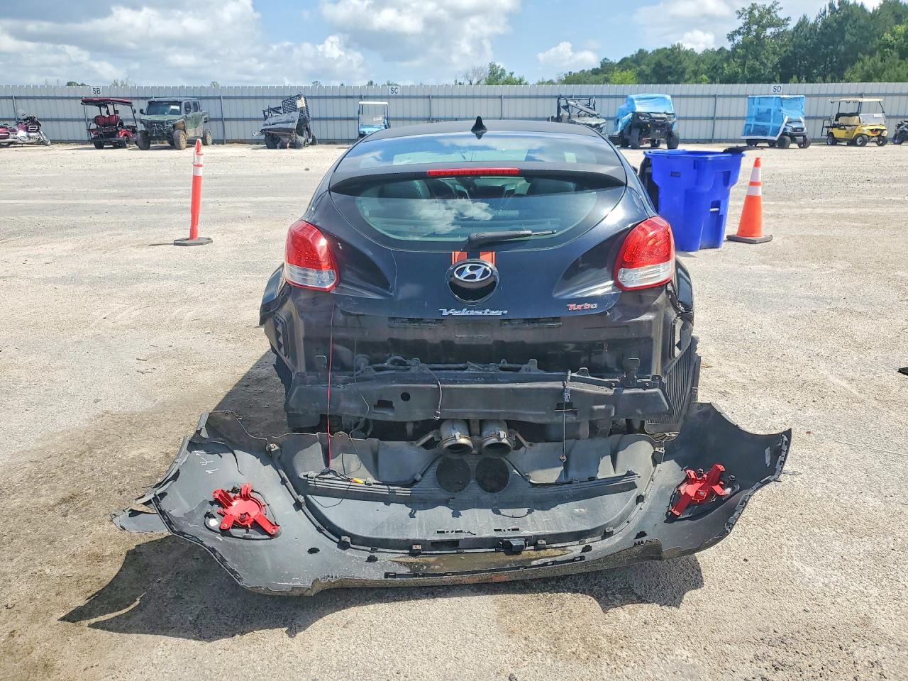 2013 Hyundai Veloster 3dr Black vin: KMHTC6AE4DU153833