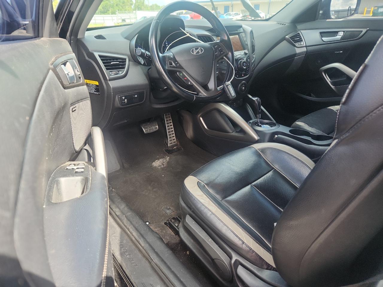2015 Hyundai Veloster Turbo Black vin: KMHTC6AE4FU231787
