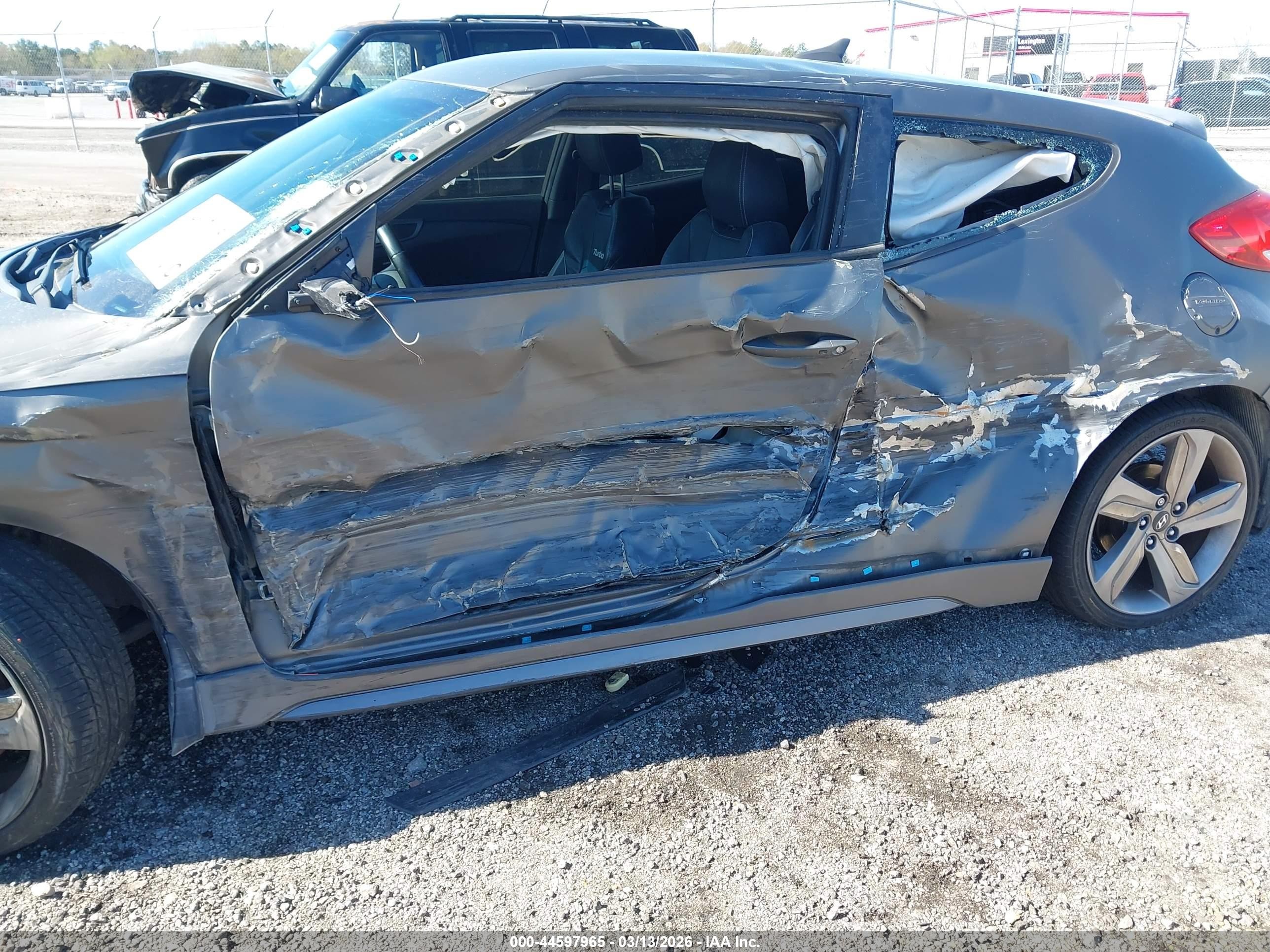 2015 Hyundai Veloster Turbo Gray vin: KMHTC6AE4FU243079