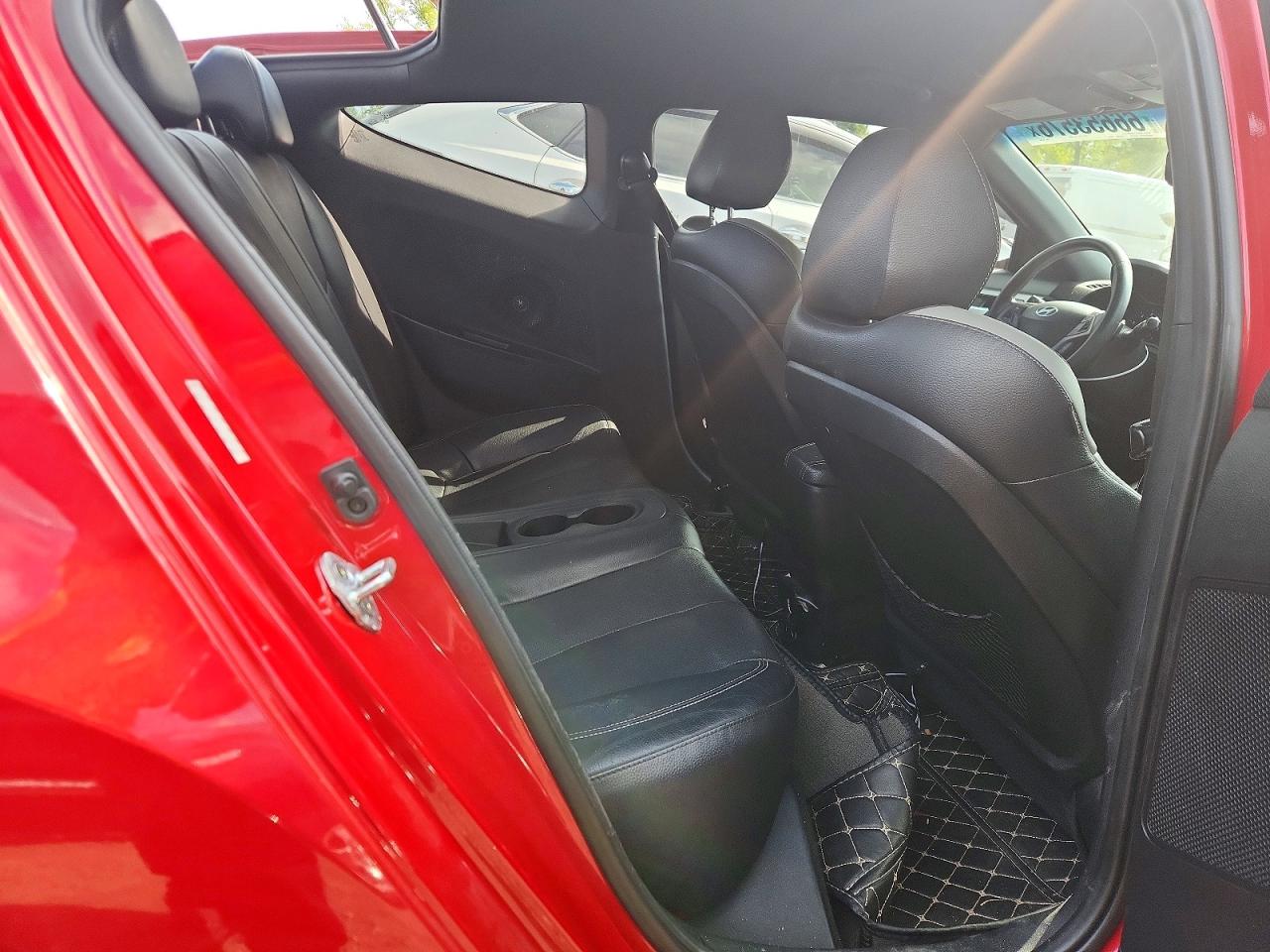 2016 Hyundai Veloster Turbo Красный vin: KMHTC6AE4GU258280