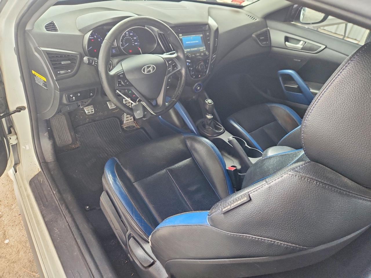 2013 Hyundai Veloster Turbo White vin: KMHTC6AE5DU117553