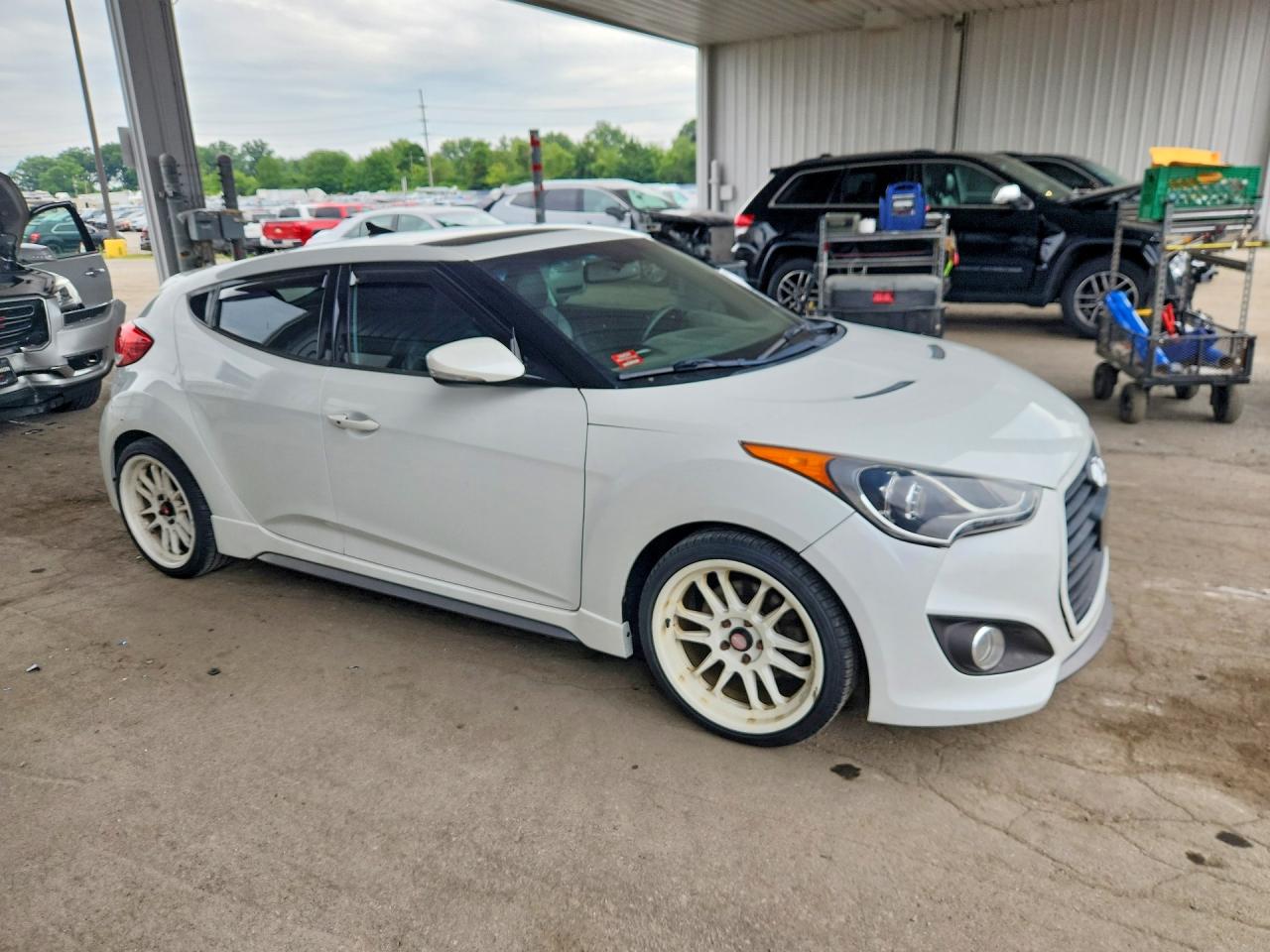 2013 Hyundai Veloster Turbo White vin: KMHTC6AE5DU117553