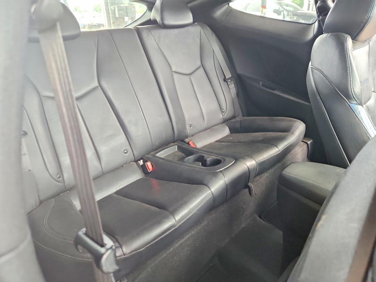 2013 Hyundai Veloster Turbo White vin: KMHTC6AE5DU117553