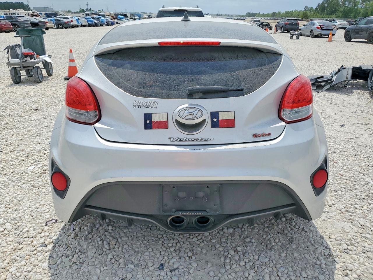 2013 Hyundai Veloster Turbo Silver vin: KMHTC6AE5DU119710