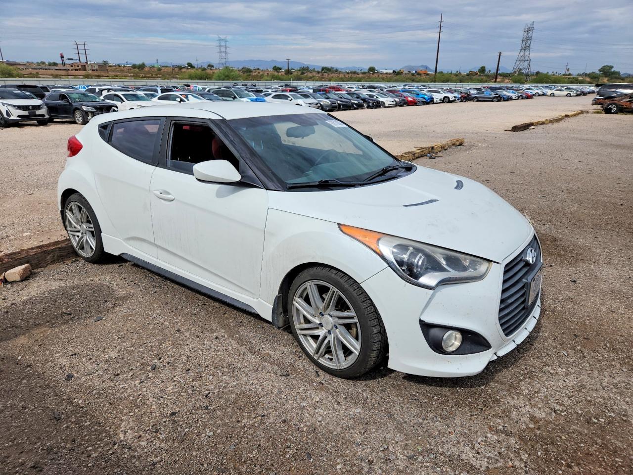 2015 Hyundai Veloster Turbo White vin: KMHTC6AE5FU235167