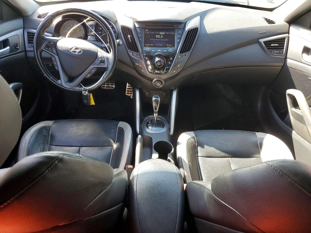 2015 Hyundai Veloster Turbo White vin: KMHTC6AE6FU216904