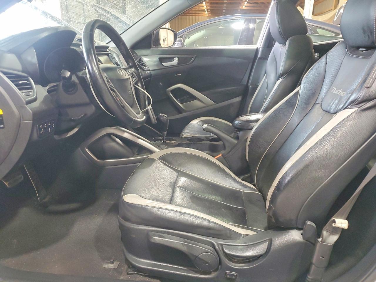 2015 Hyundai Veloster Turbo Silver vin: KMHTC6AE6FU235775