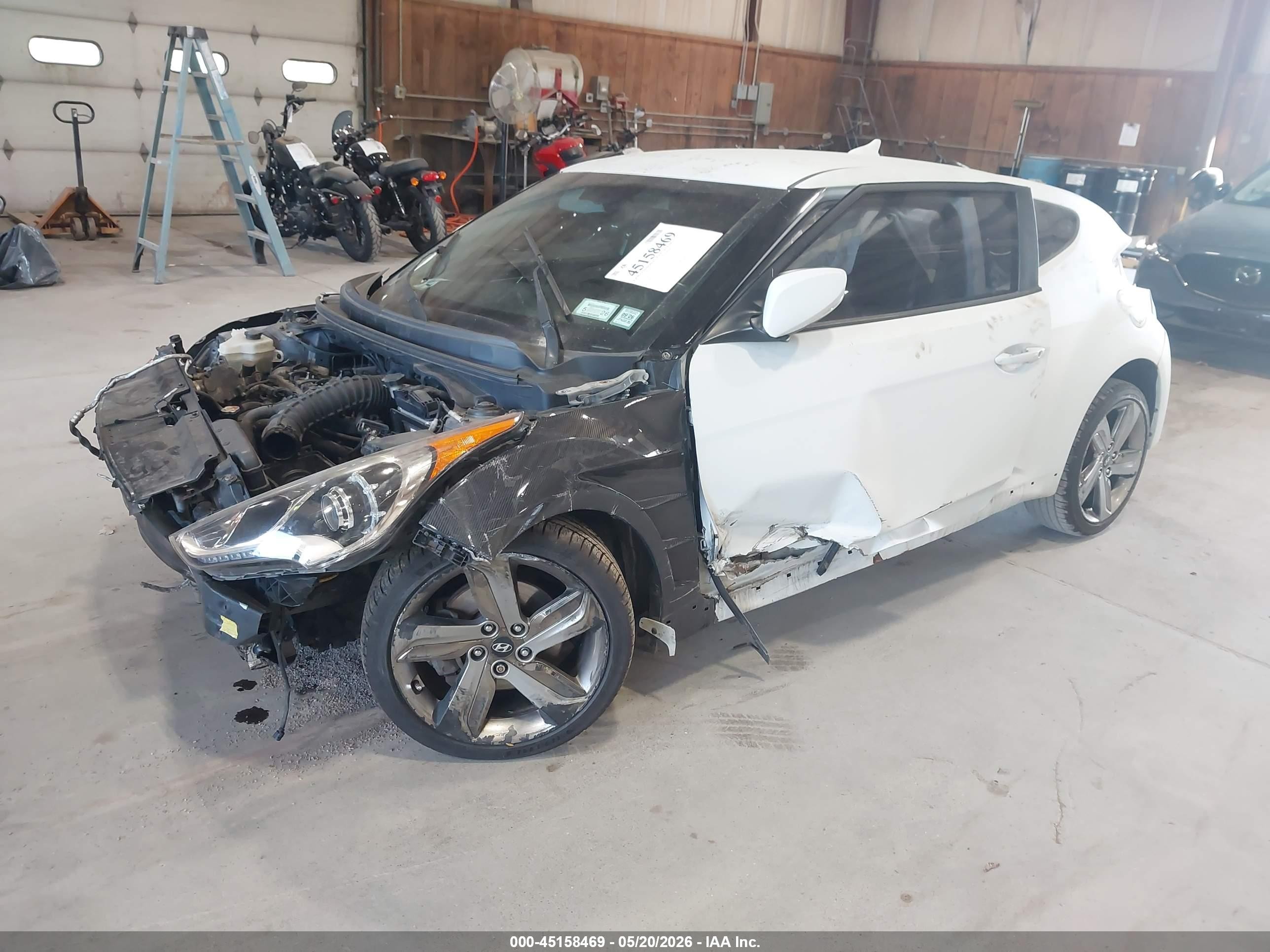 2015 Hyundai Veloster Turbo White vin: KMHTC6AE6FU242046