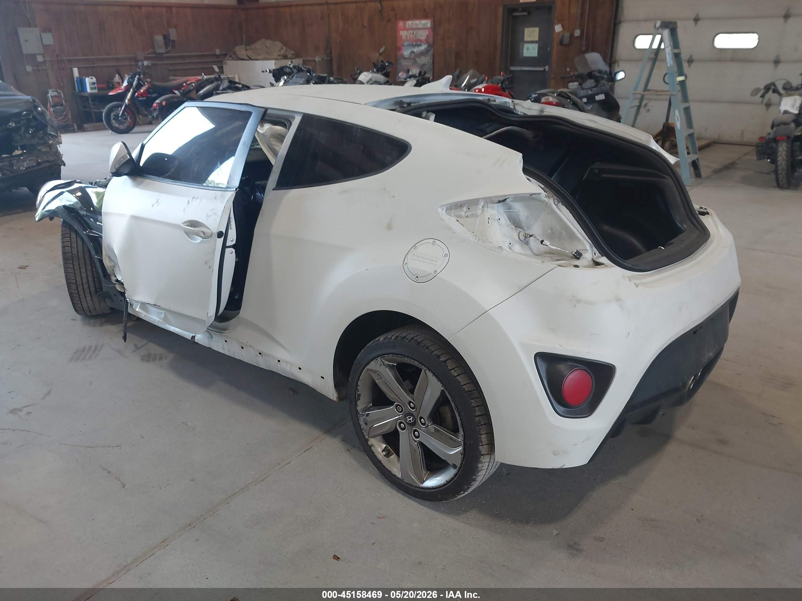 2015 Hyundai Veloster Turbo White vin: KMHTC6AE6FU242046