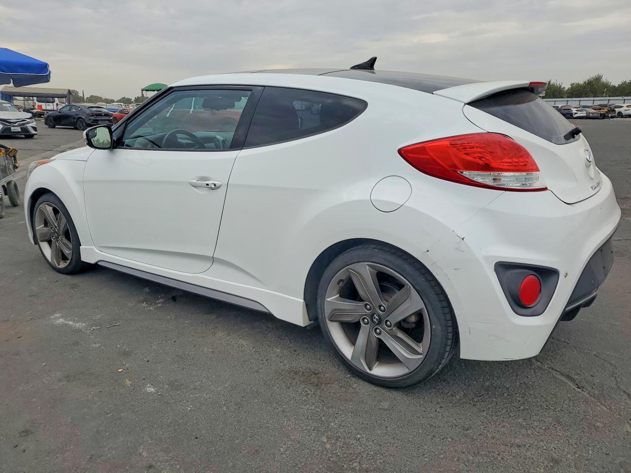 2015 Hyundai Veloster Turbo White vin: KMHTC6AE6FU243231