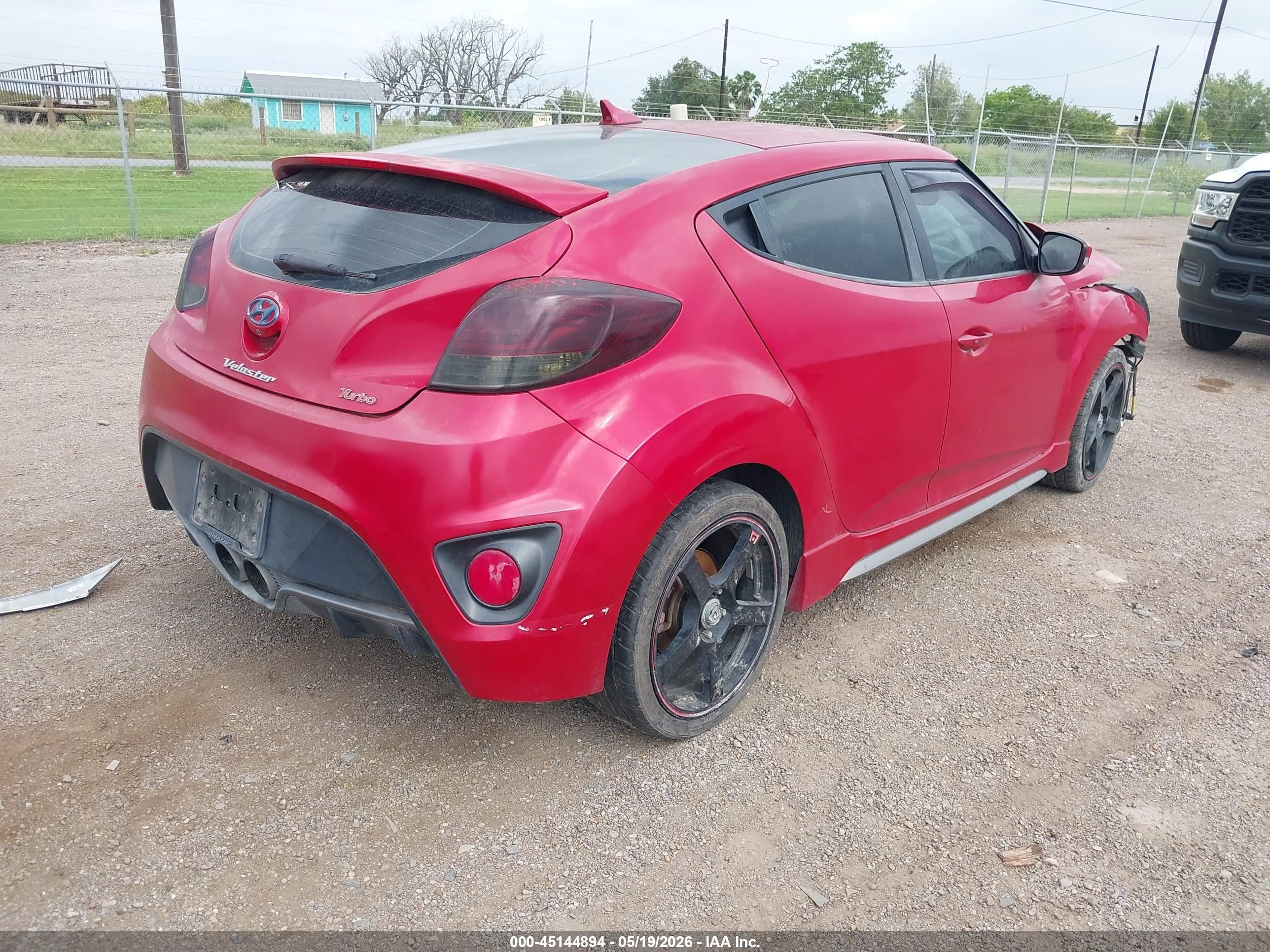 2016 Hyundai Veloster Turbo Red vin: KMHTC6AE6GU272956