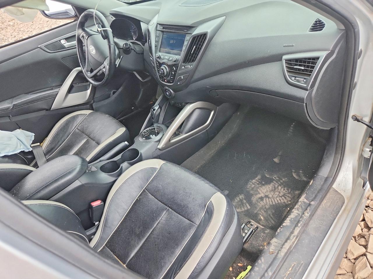 2013 Hyundai Veloster Turbo Silver vin: KMHTC6AE7DU095295