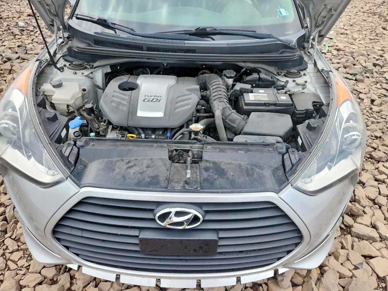 2013 Hyundai Veloster Turbo Silver vin: KMHTC6AE7DU095295