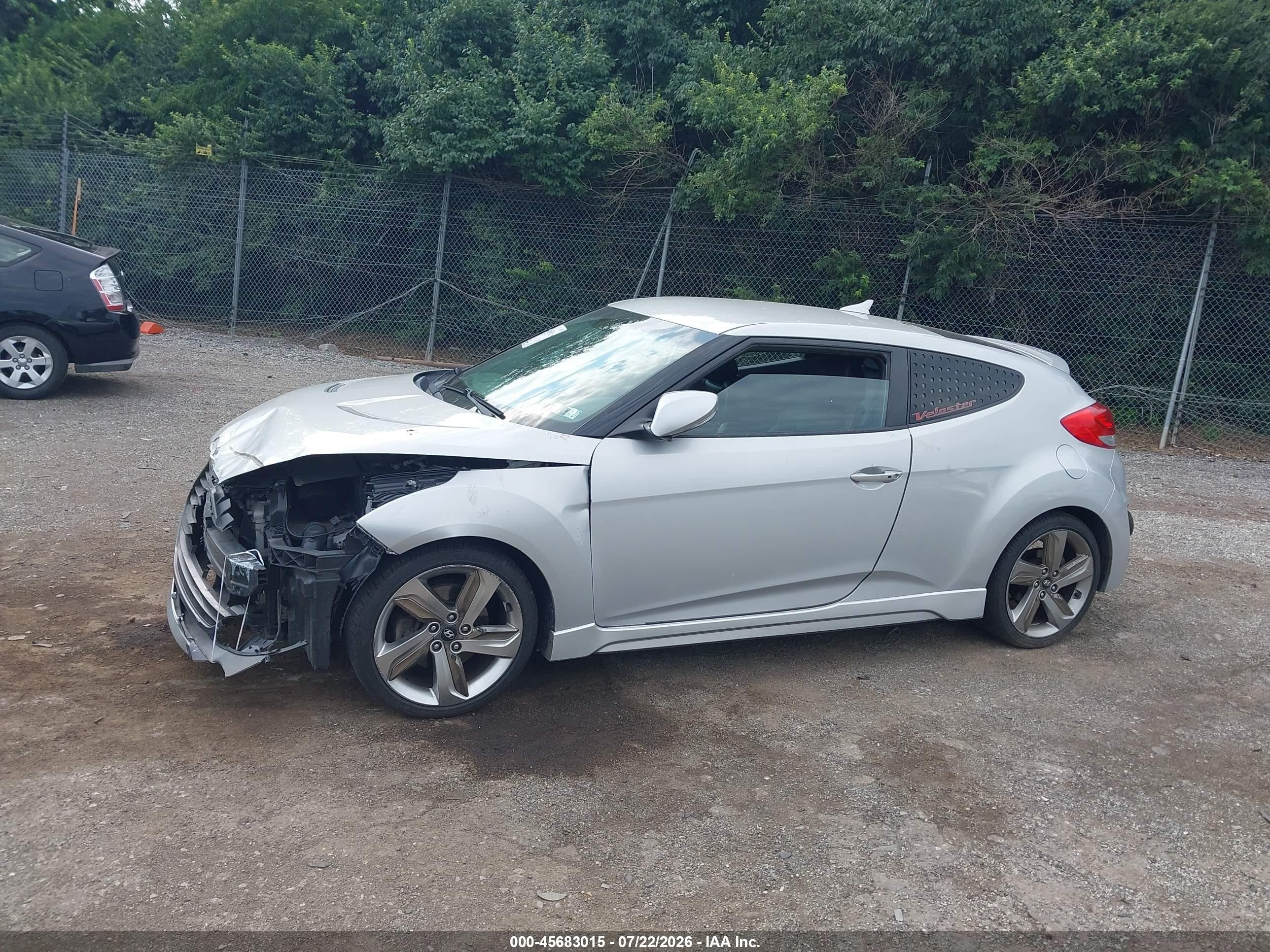 2013 Hyundai Veloster Turbo W/black Silver vin: KMHTC6AE7DU142597