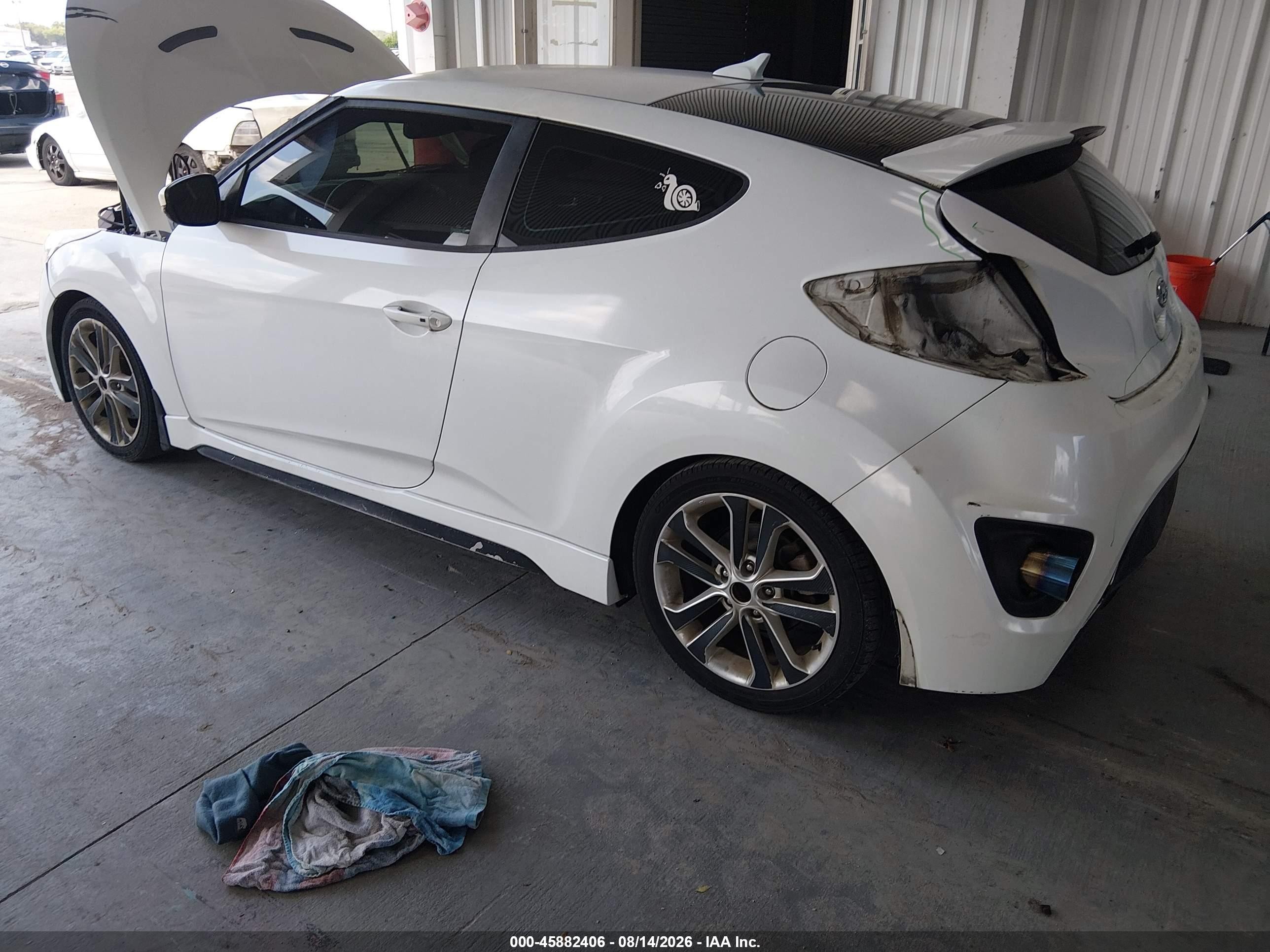 2014 Hyundai Veloster Turbo W/black White vin: KMHTC6AE7EU207837
