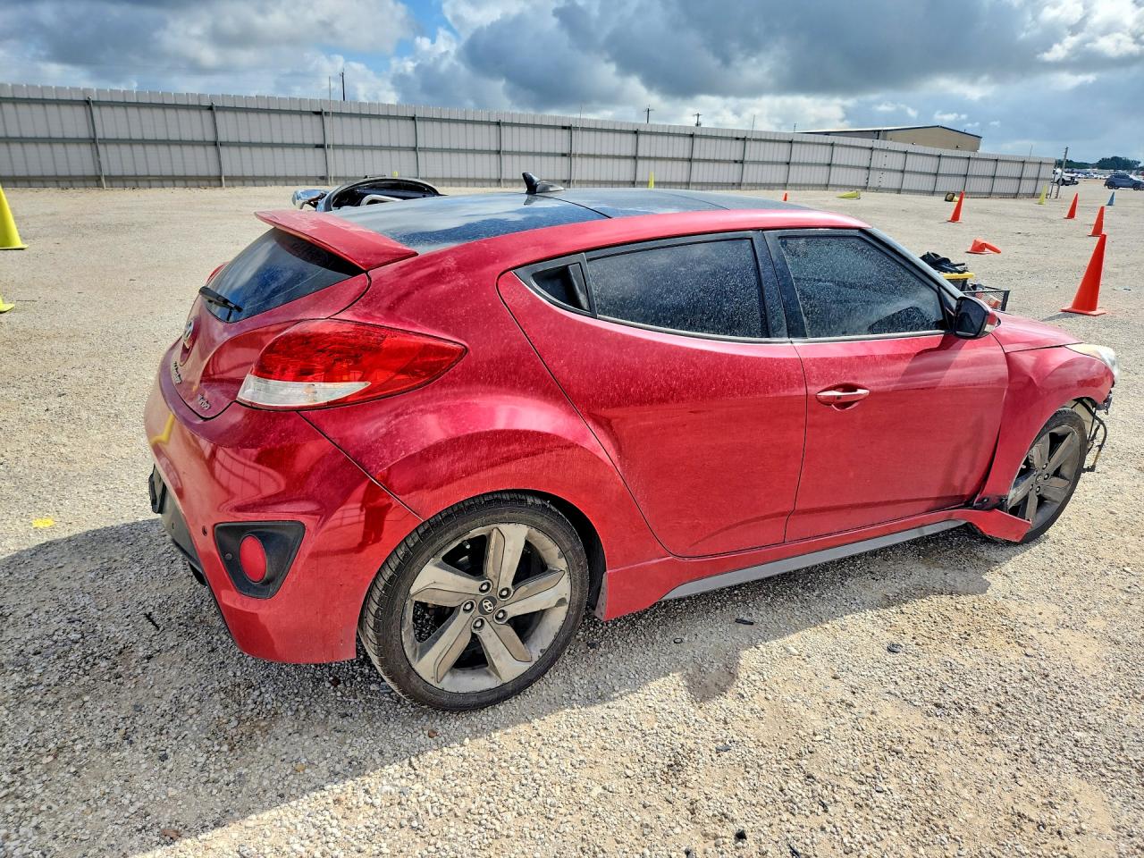 2015 Hyundai Veloster Turbo Red vin: KMHTC6AE7FU217348