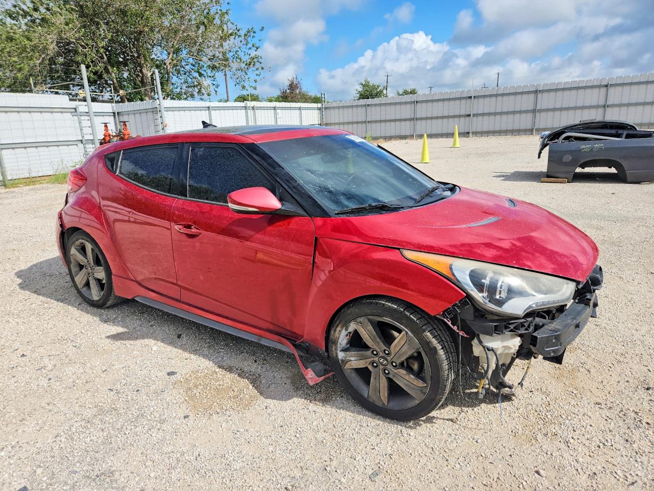 2015 Hyundai Veloster Turbo Red vin: KMHTC6AE7FU217348