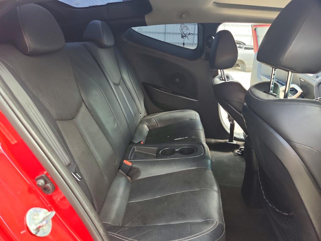 2015 Hyundai Veloster Turbo Red vin: KMHTC6AE7FU217348