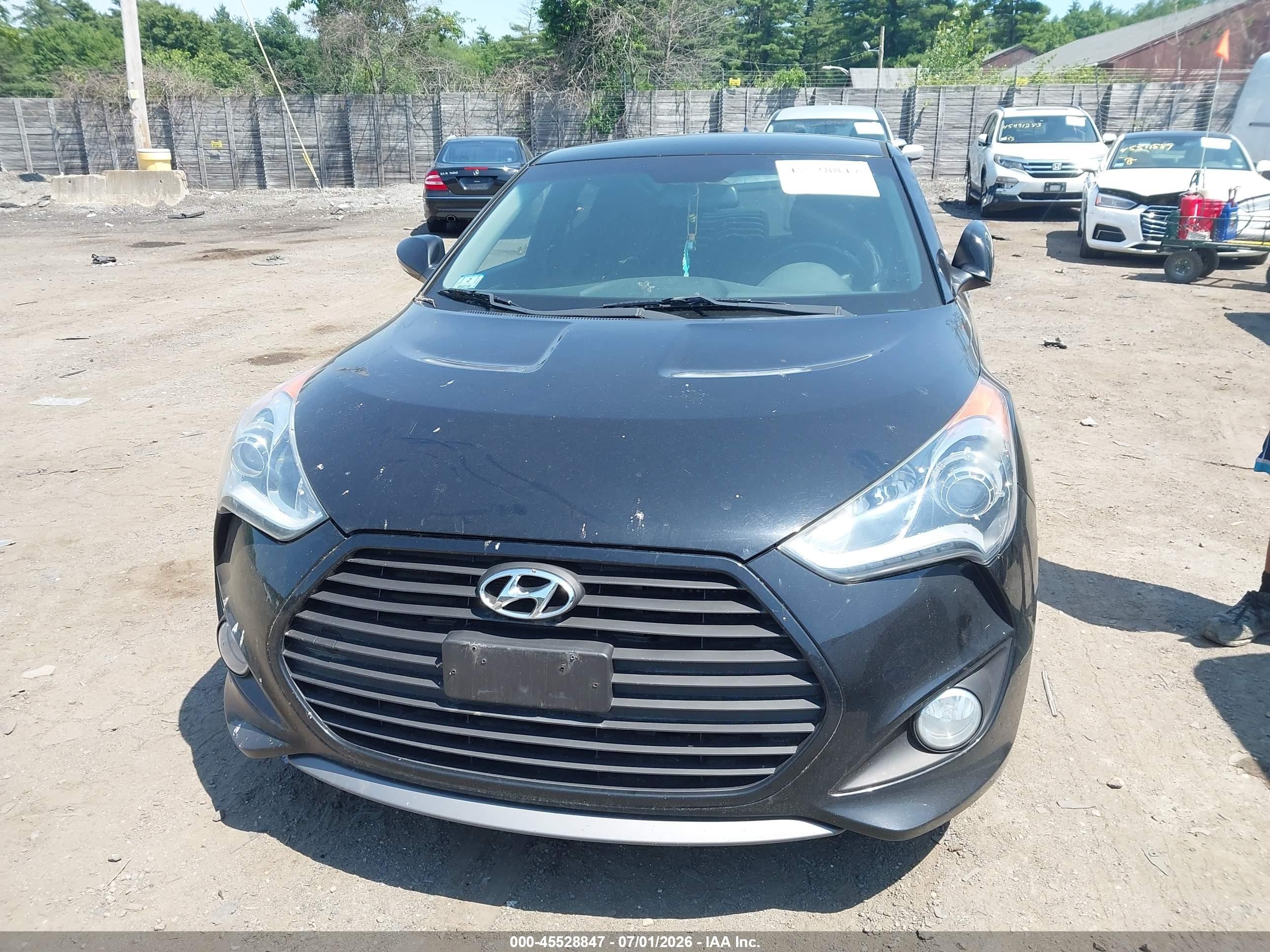 2015 Hyundai Veloster Turbo Black vin: KMHTC6AE7FU228379