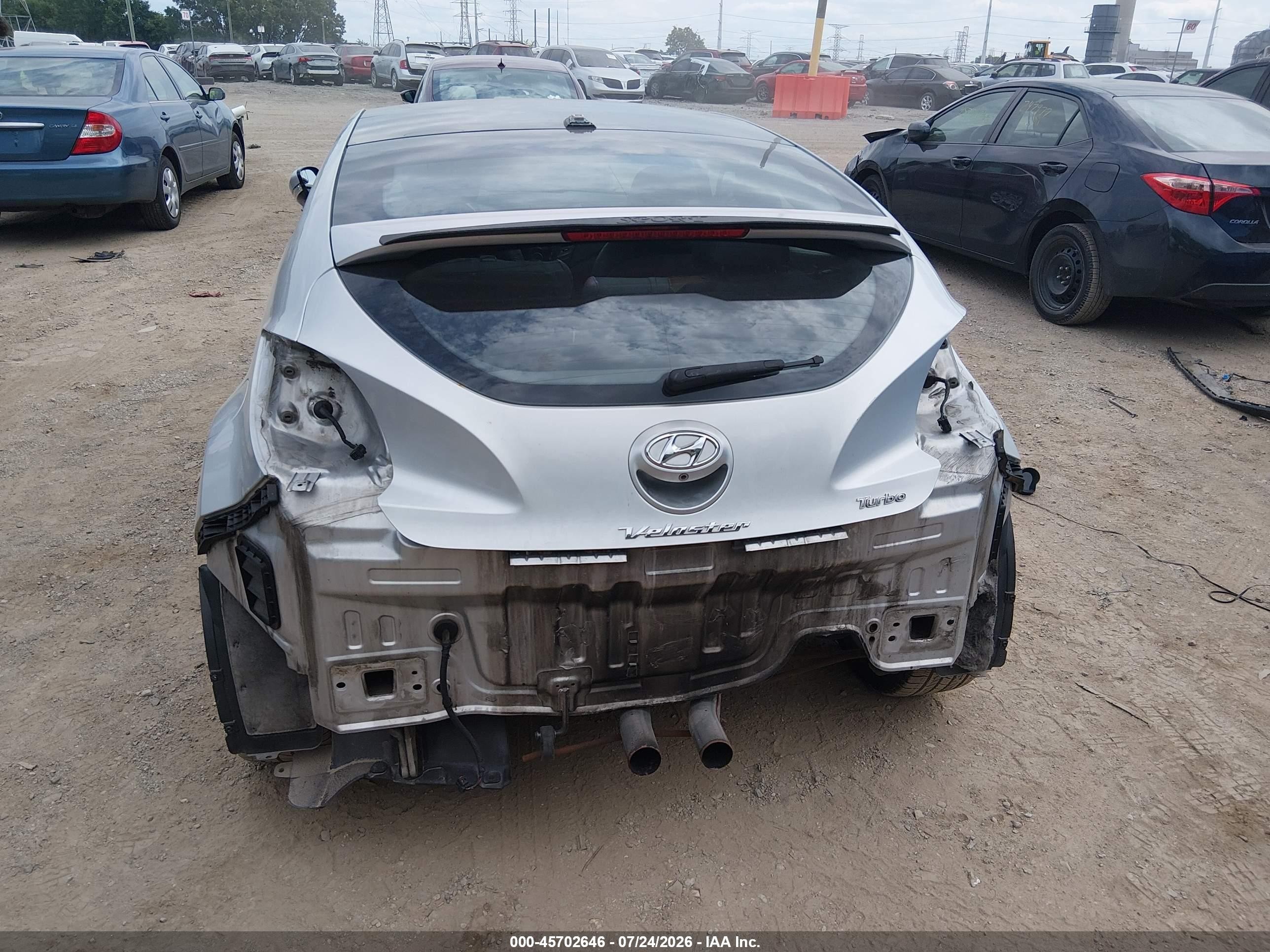 2015 Hyundai Veloster Turbo Silver vin: KMHTC6AE7FU235347