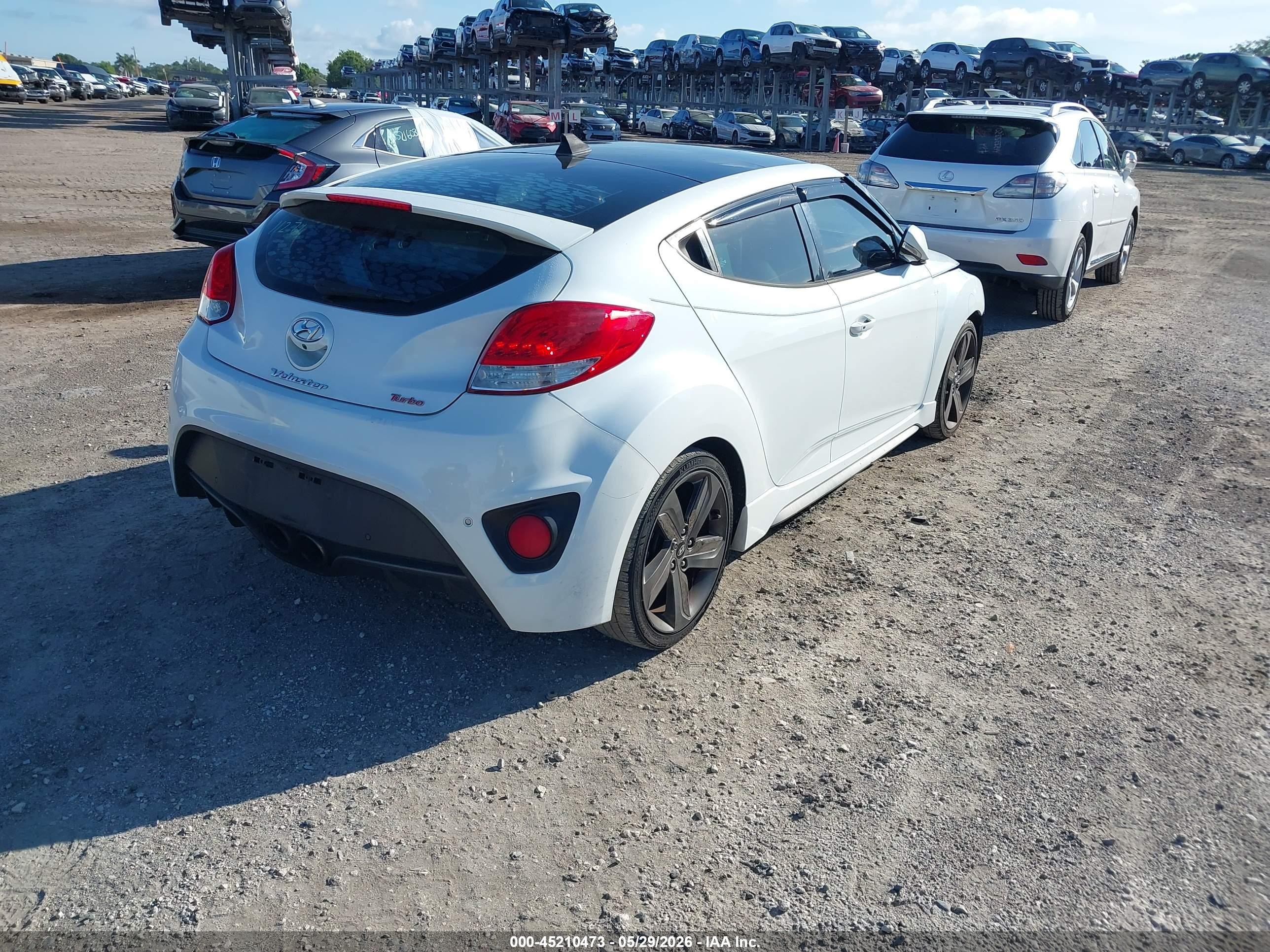 2015 Hyundai Veloster Turbo White vin: KMHTC6AE7FU238751