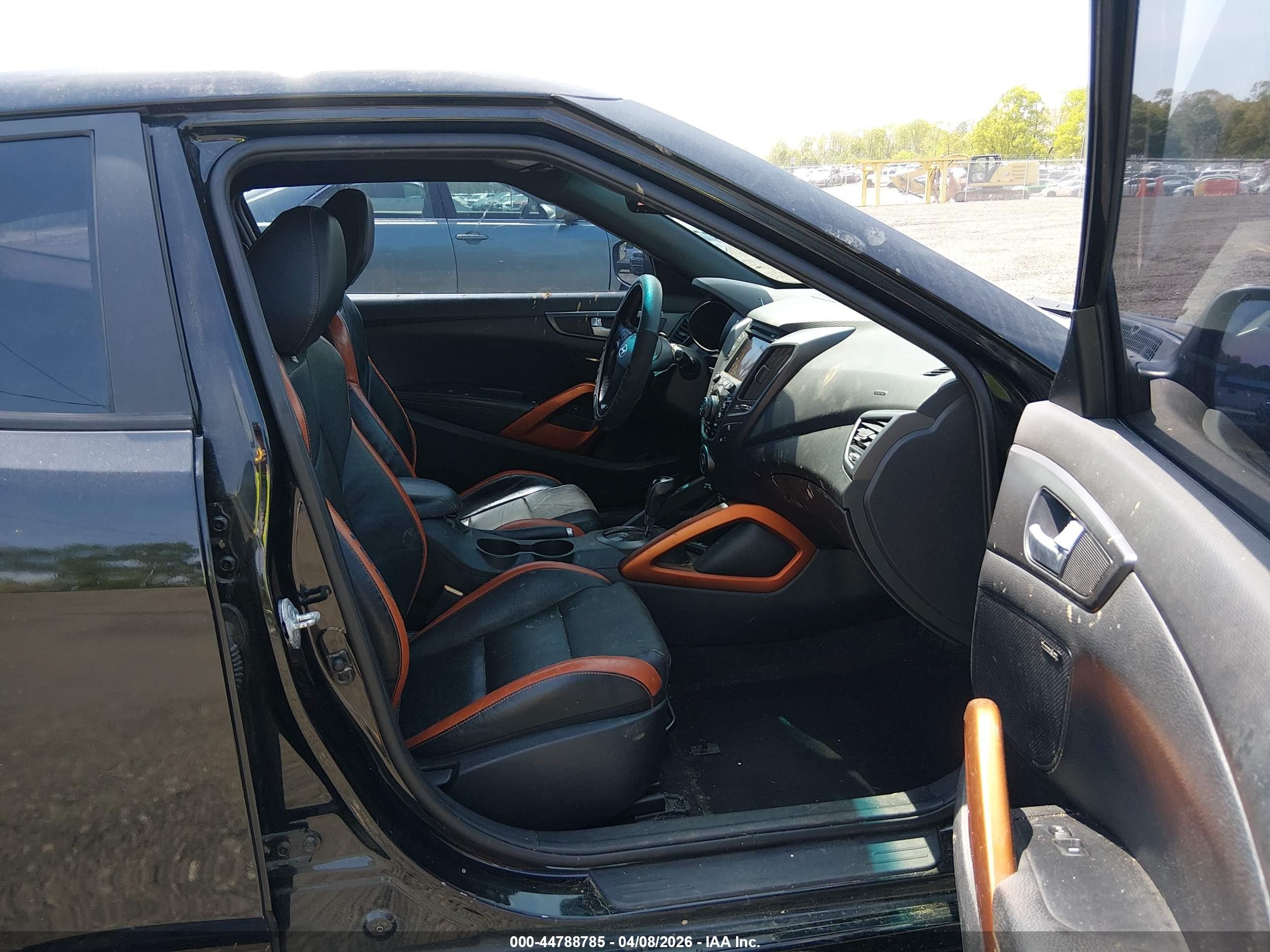 2016 Hyundai Veloster Turbo Черный vin: KMHTC6AE7GU249976