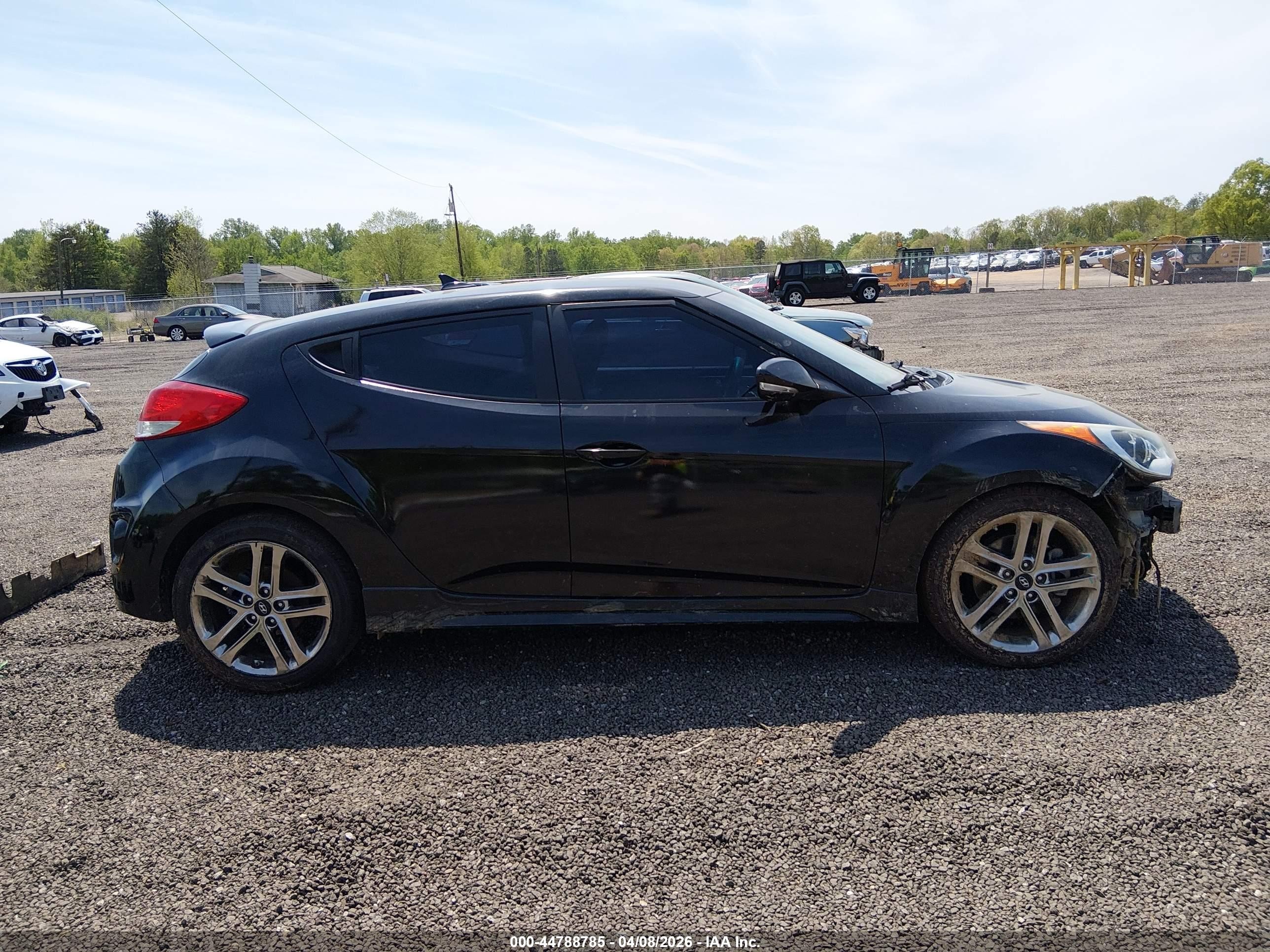 2016 Hyundai Veloster Turbo Черный vin: KMHTC6AE7GU249976