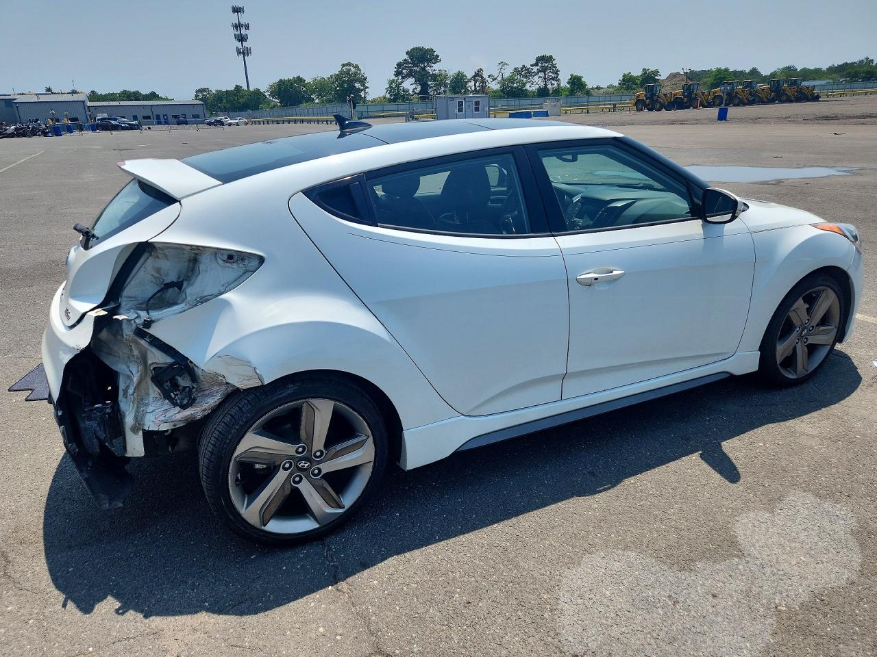 2013 Hyundai Veloster Turbo White vin: KMHTC6AE8DU115005