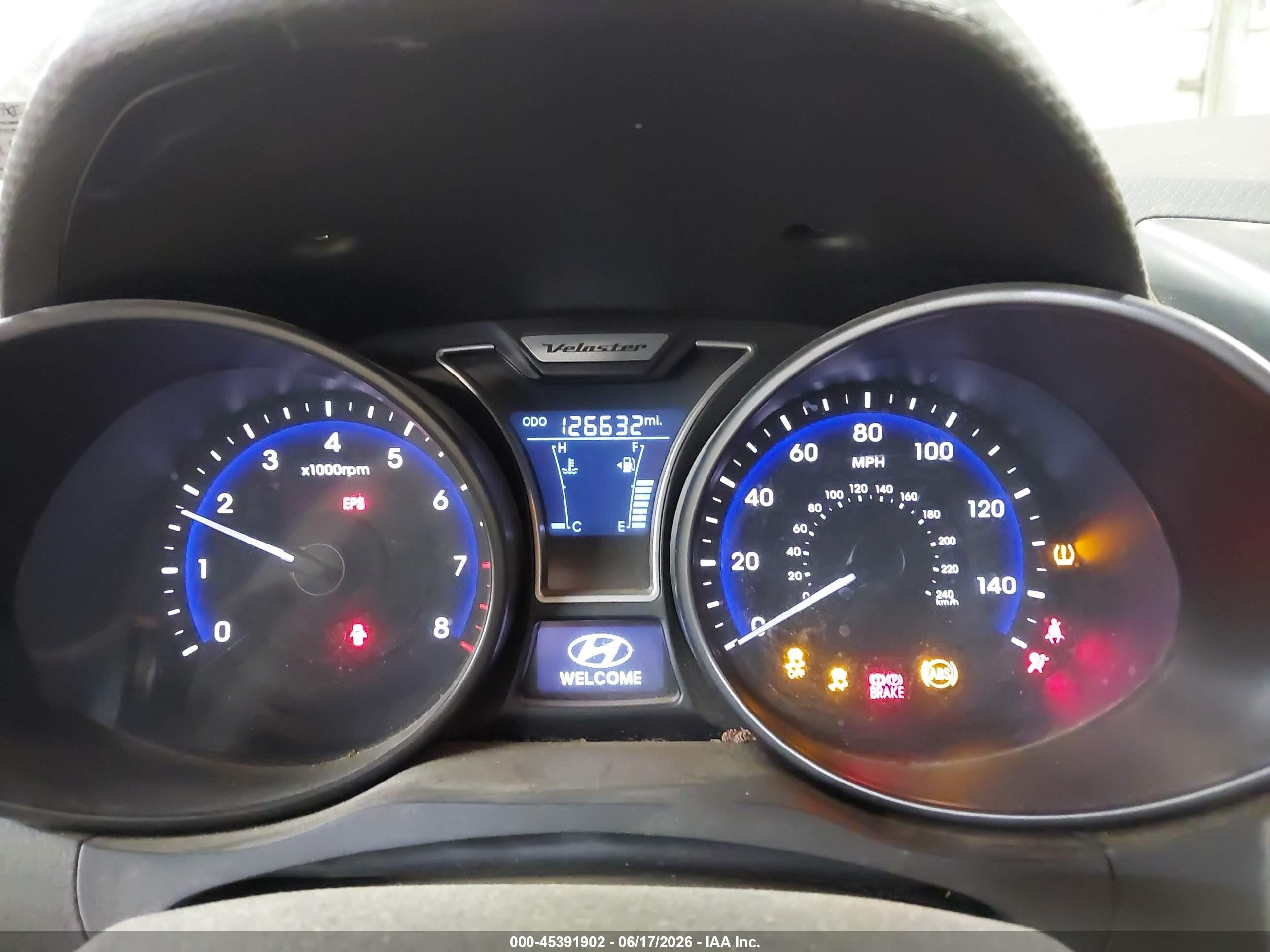 2013 Hyundai Veloster Turbo W/blue White vin: KMHTC6AE8DU179027
