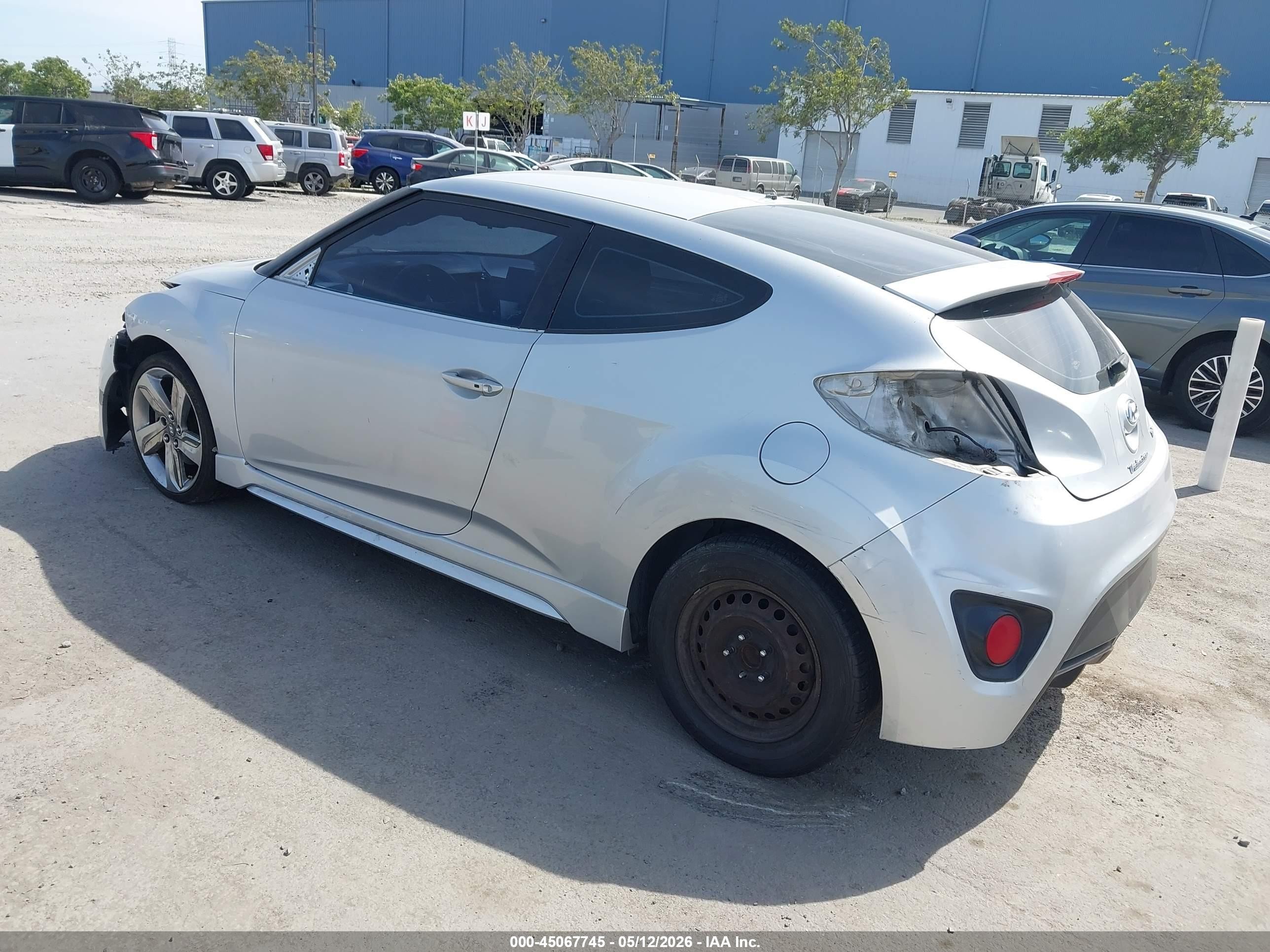 2015 Hyundai Veloster Turbo Silver vin: KMHTC6AE8FU225880