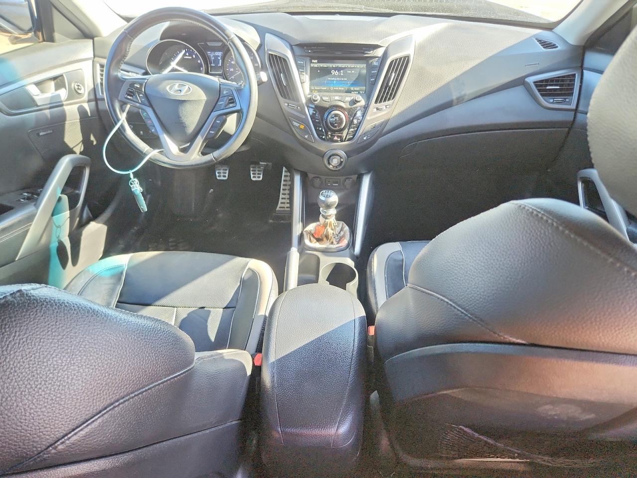 2015 Hyundai Veloster Turbo Silver vin: KMHTC6AE8FU227466