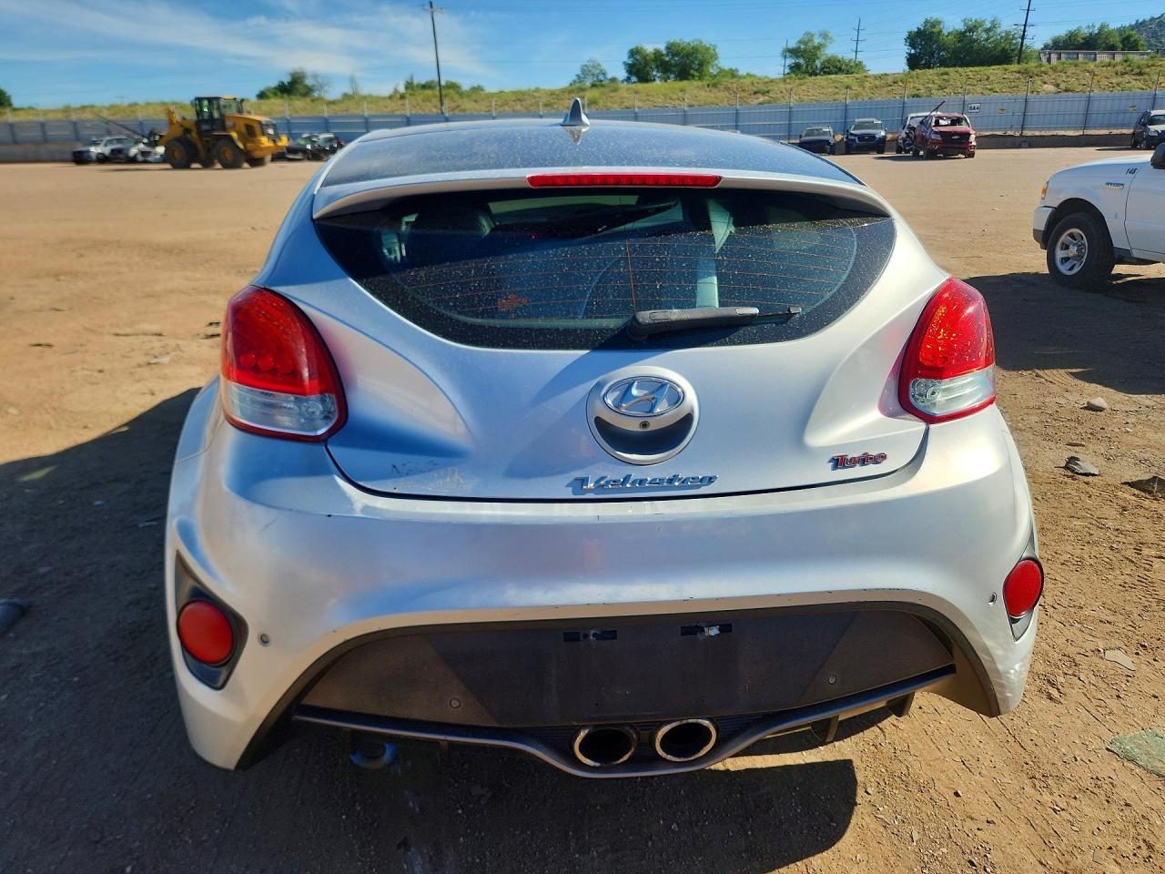 2015 Hyundai Veloster Turbo Silver vin: KMHTC6AE8FU227466