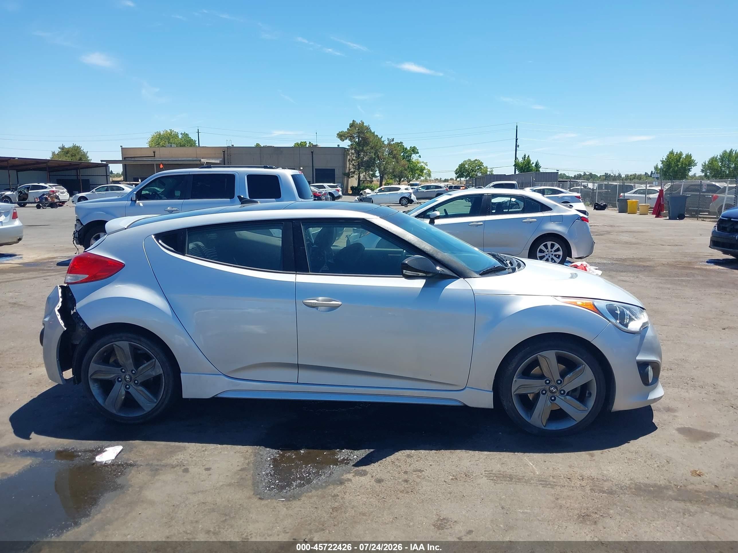 2015 Hyundai Veloster Turbo Silver vin: KMHTC6AE8FU235082