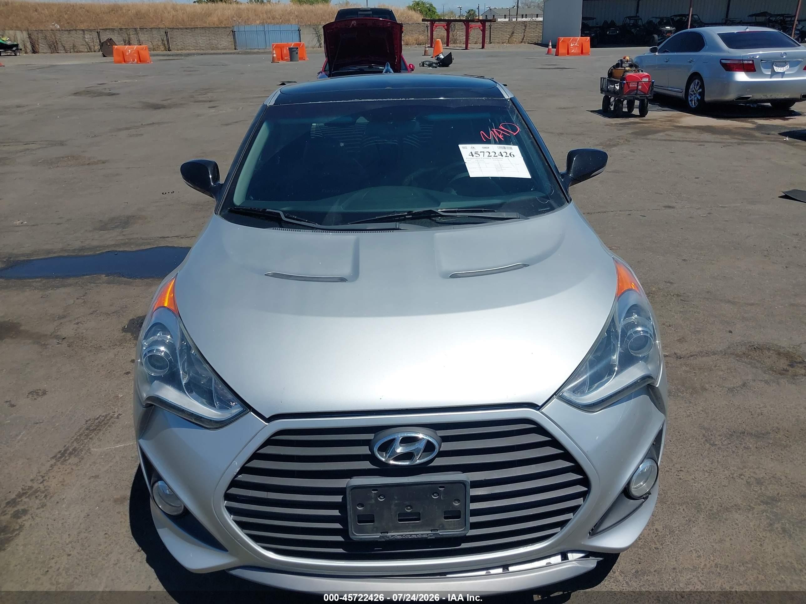 2015 Hyundai Veloster Turbo Silver vin: KMHTC6AE8FU235082
