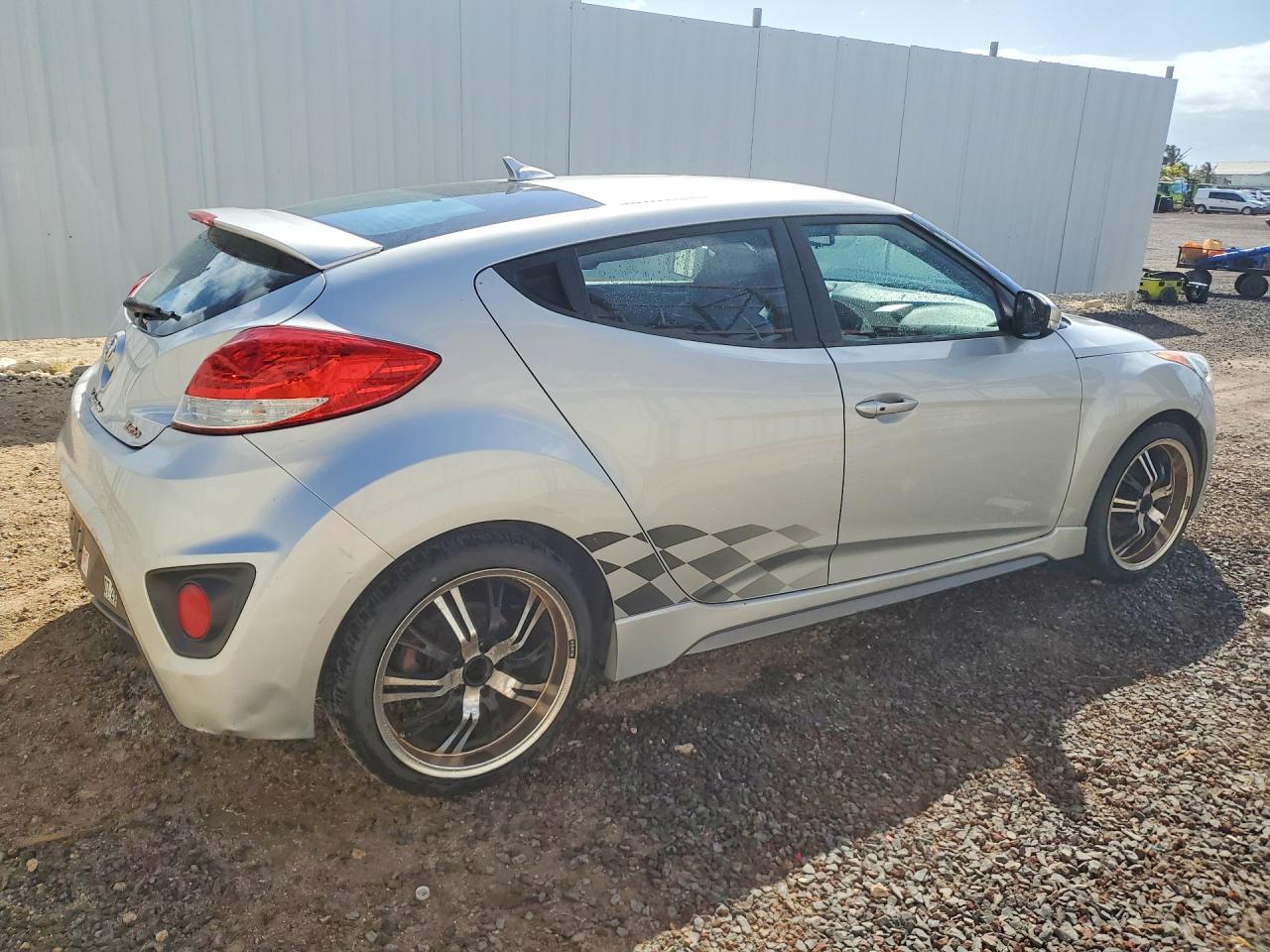 2015 Hyundai Veloster Turbo Silver vin: KMHTC6AE8FU249208
