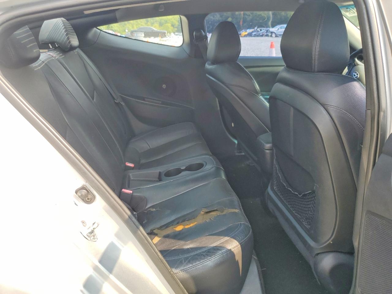 2013 Hyundai Veloster Turbo Silver vin: KMHTC6AE9DU097632