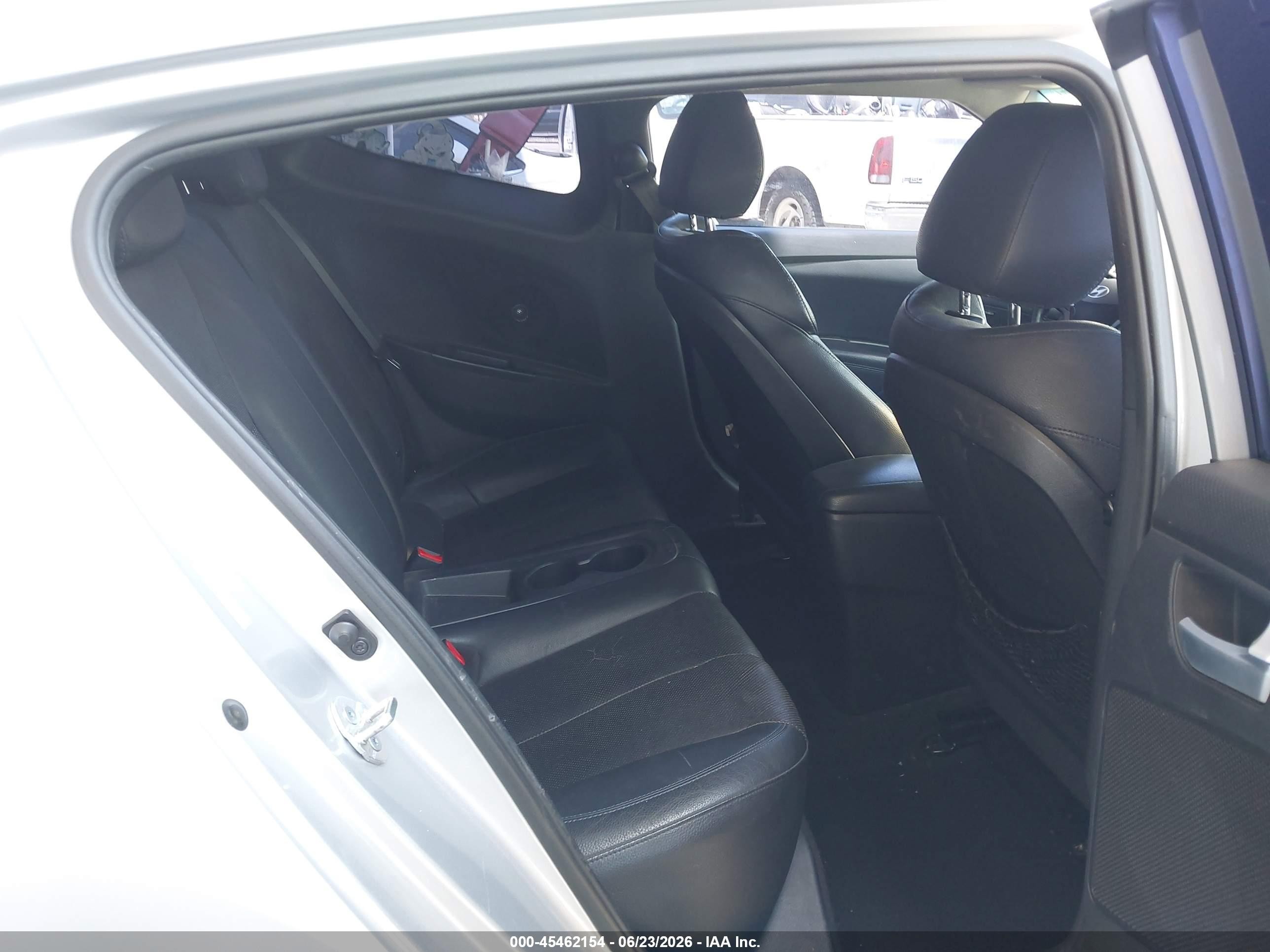 2013 Hyundai Veloster Turbo W/blue Silver vin: KMHTC6AE9DU125851