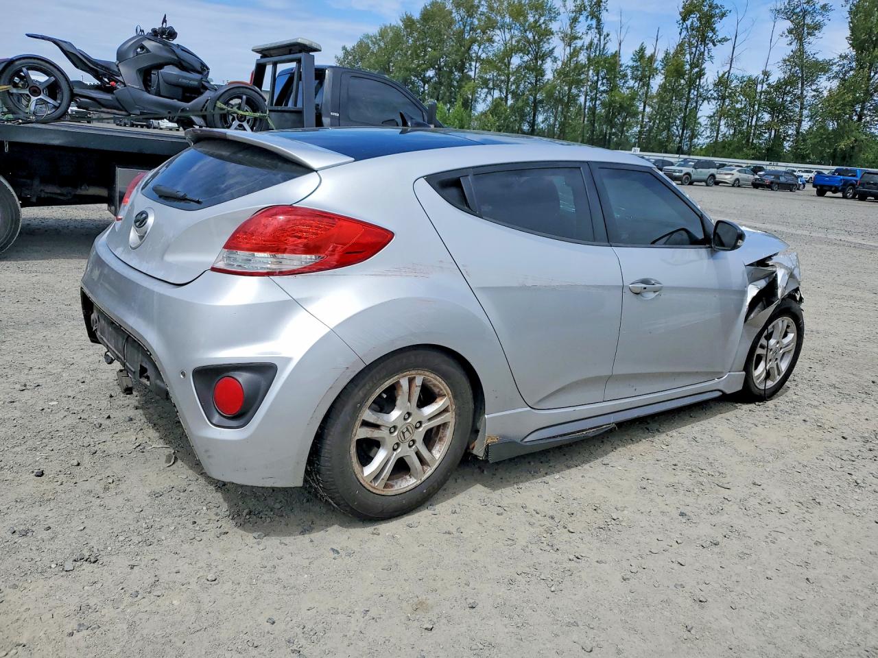 2013 Hyundai Veloster Turbo Silver vin: KMHTC6AE9DU126417