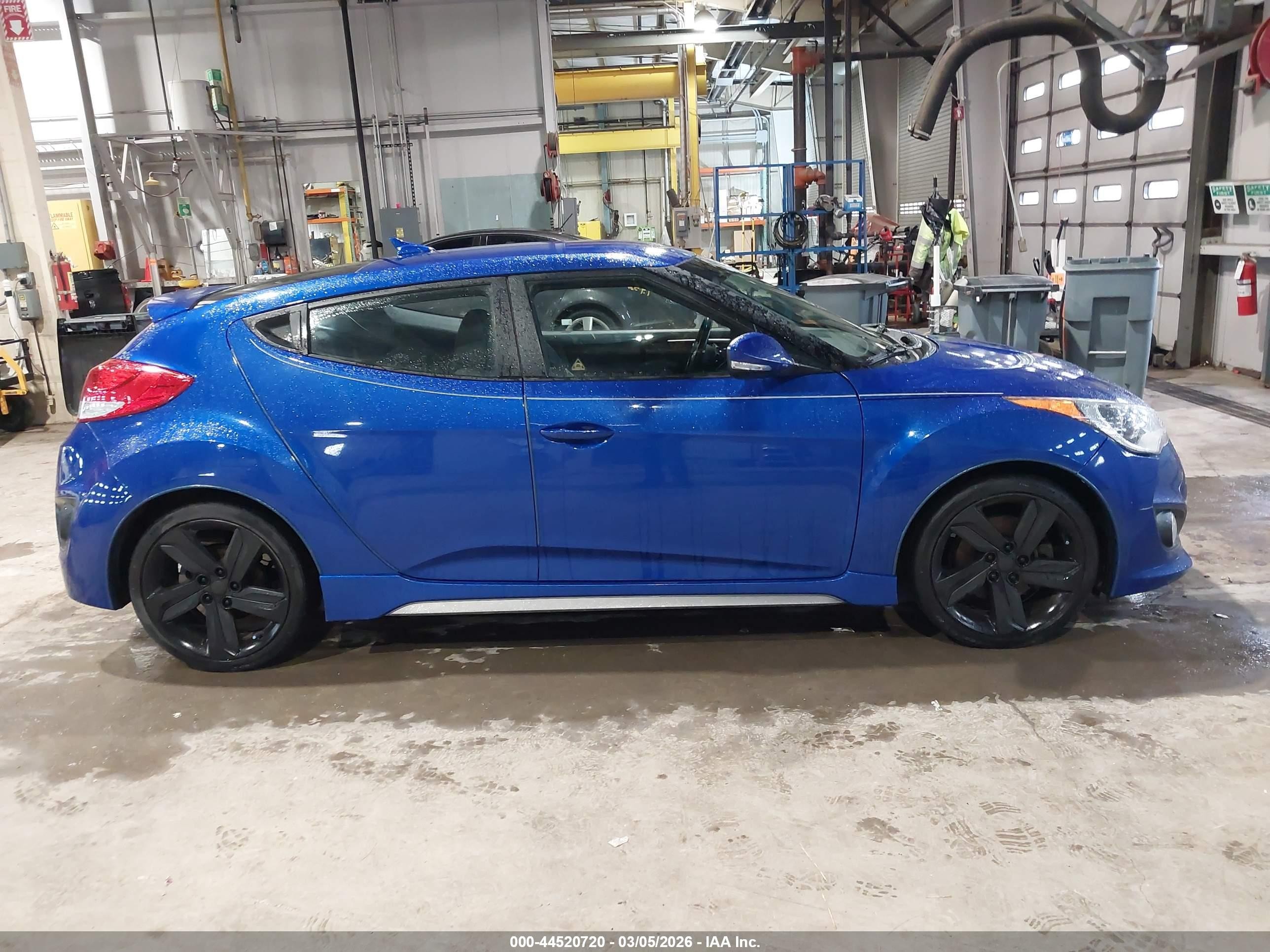 2014 Hyundai Veloster Turbo W/black Blue vin: KMHTC6AE9EU185873