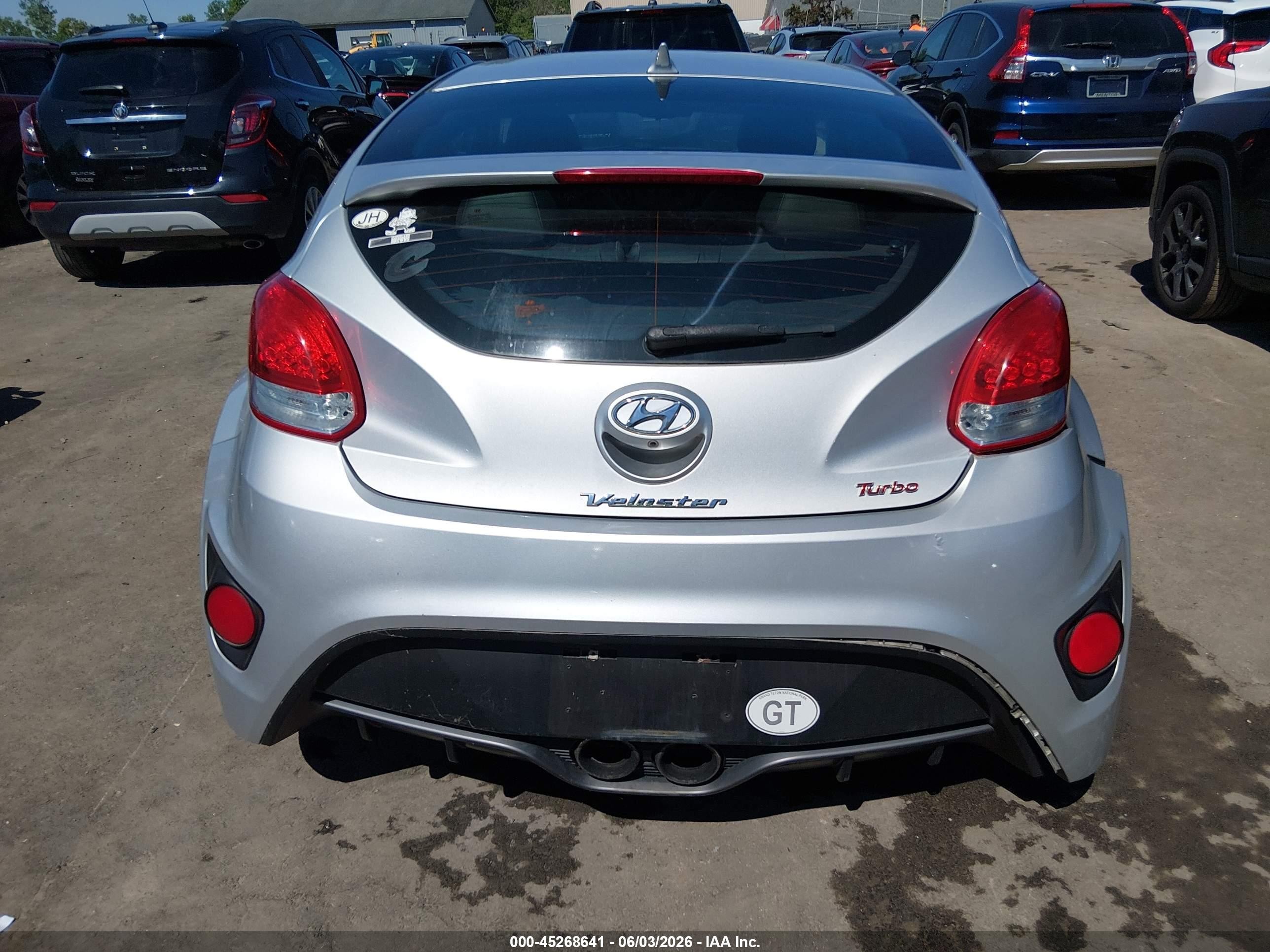 2014 Hyundai Veloster Turbo W/blue White vin: KMHTC6AE9EU195562